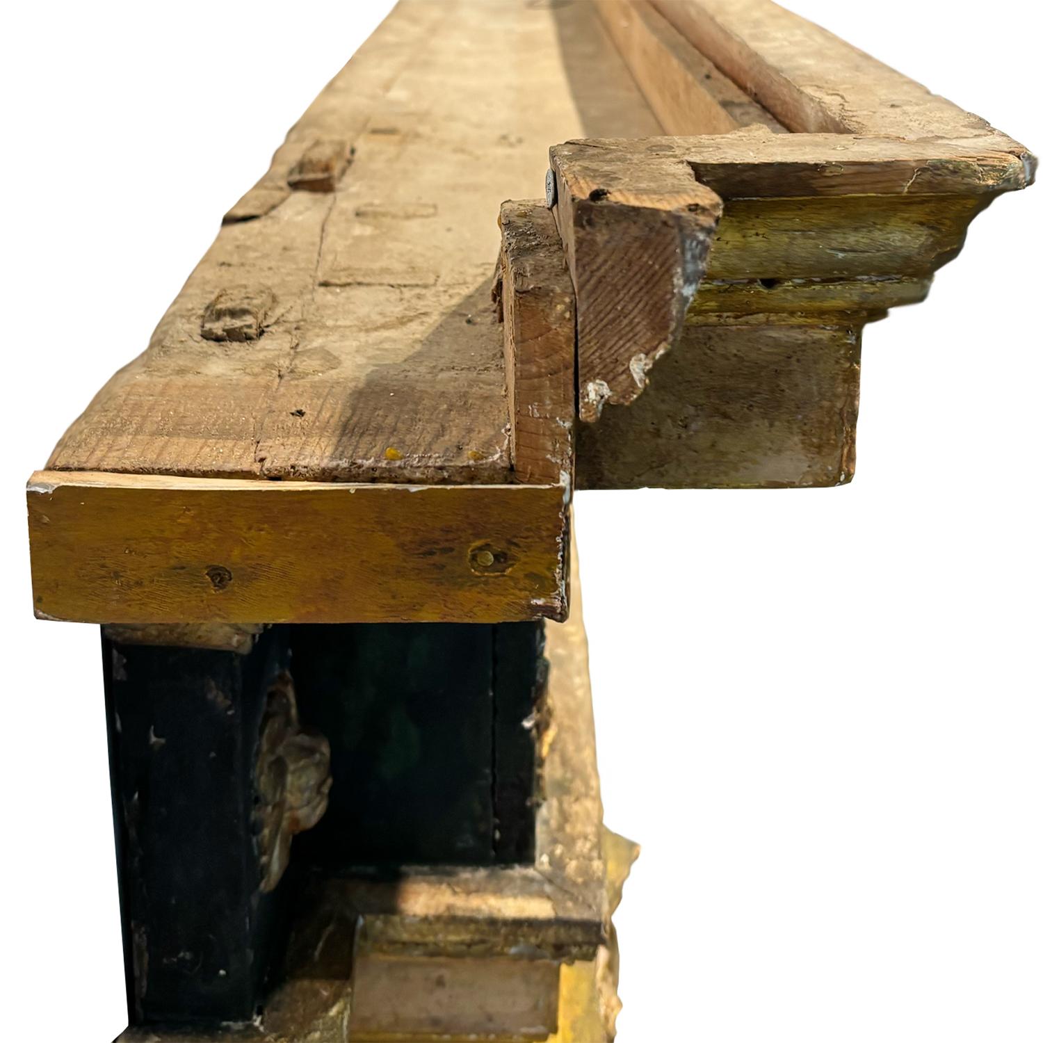 Specchio da parete in legno di tiglio del XVI secolo - Antique Mirror in vendita 3
