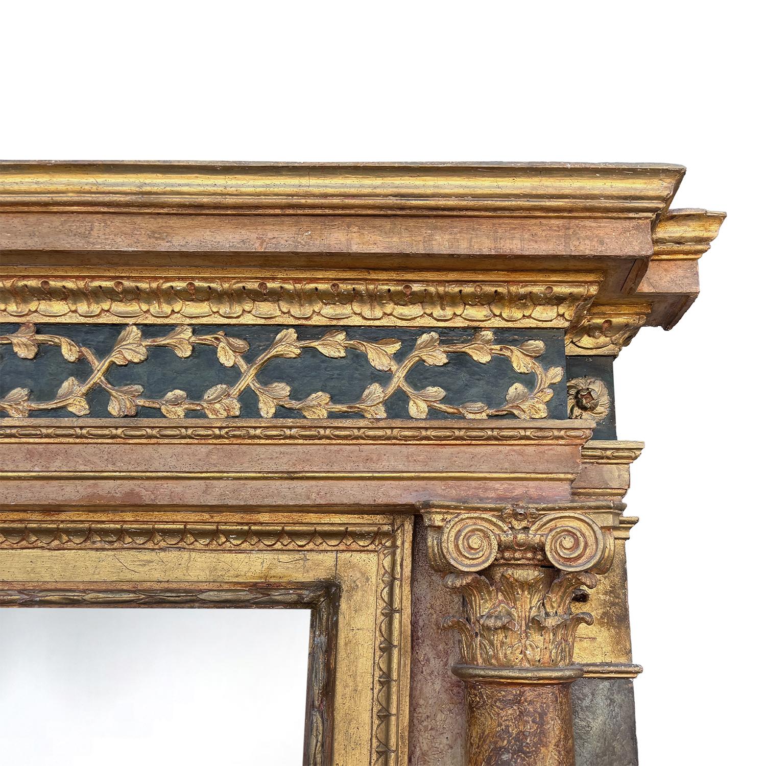 Italiano Specchio da parete in legno di tiglio del XVI secolo - Antique Mirror in vendita