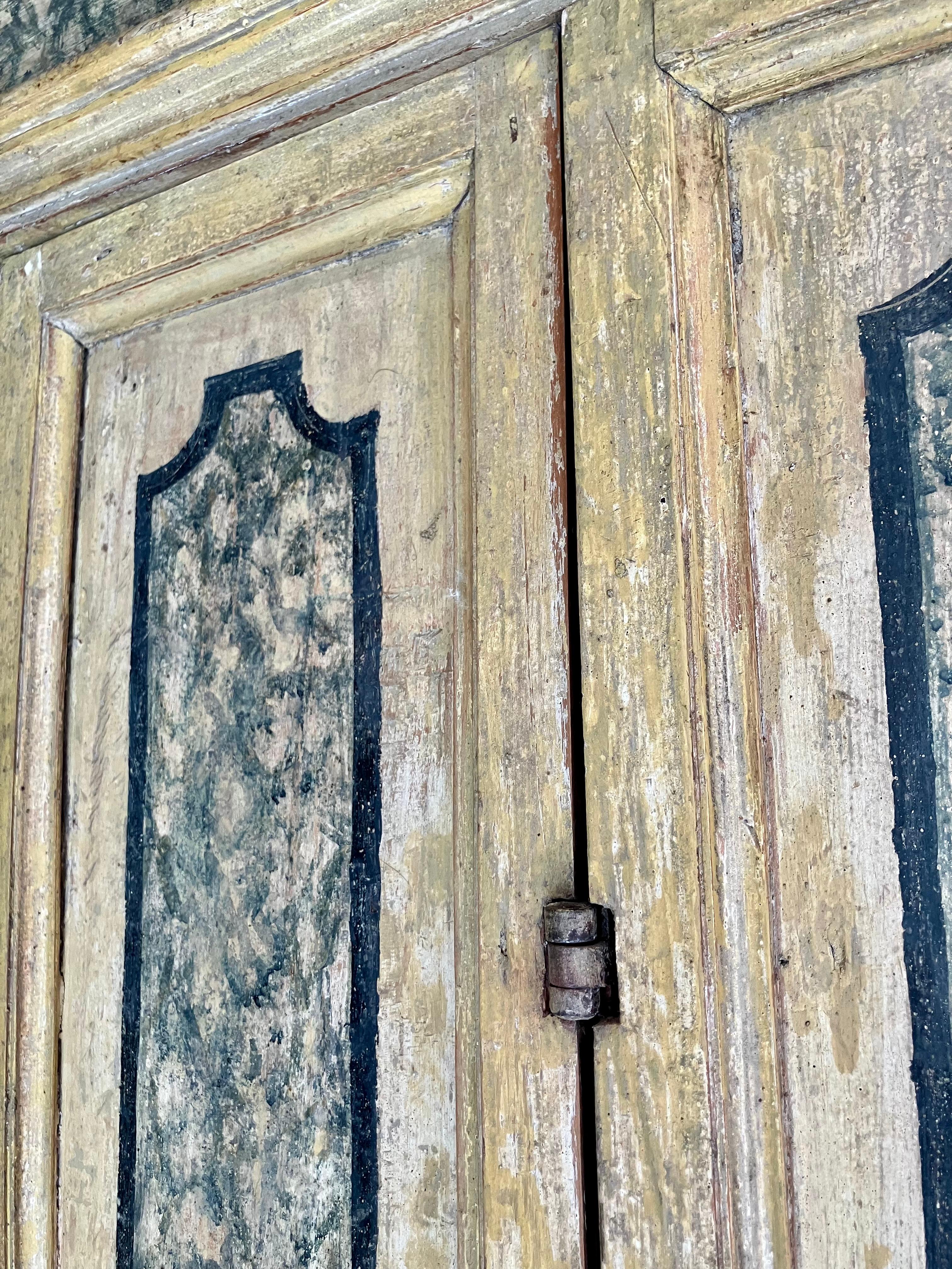 16th Century Italian Renaissance Painted Marble Lacquer Wooden Cabinet (1500s) en venta 8