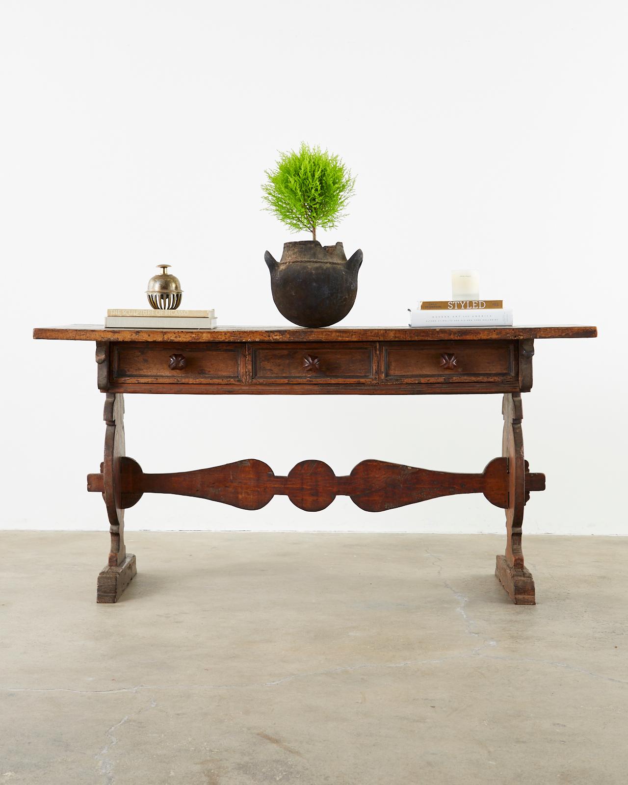 Rare late 16th century Renaissance period walnut library table or writing table from Umbria, Italy. Known as an 