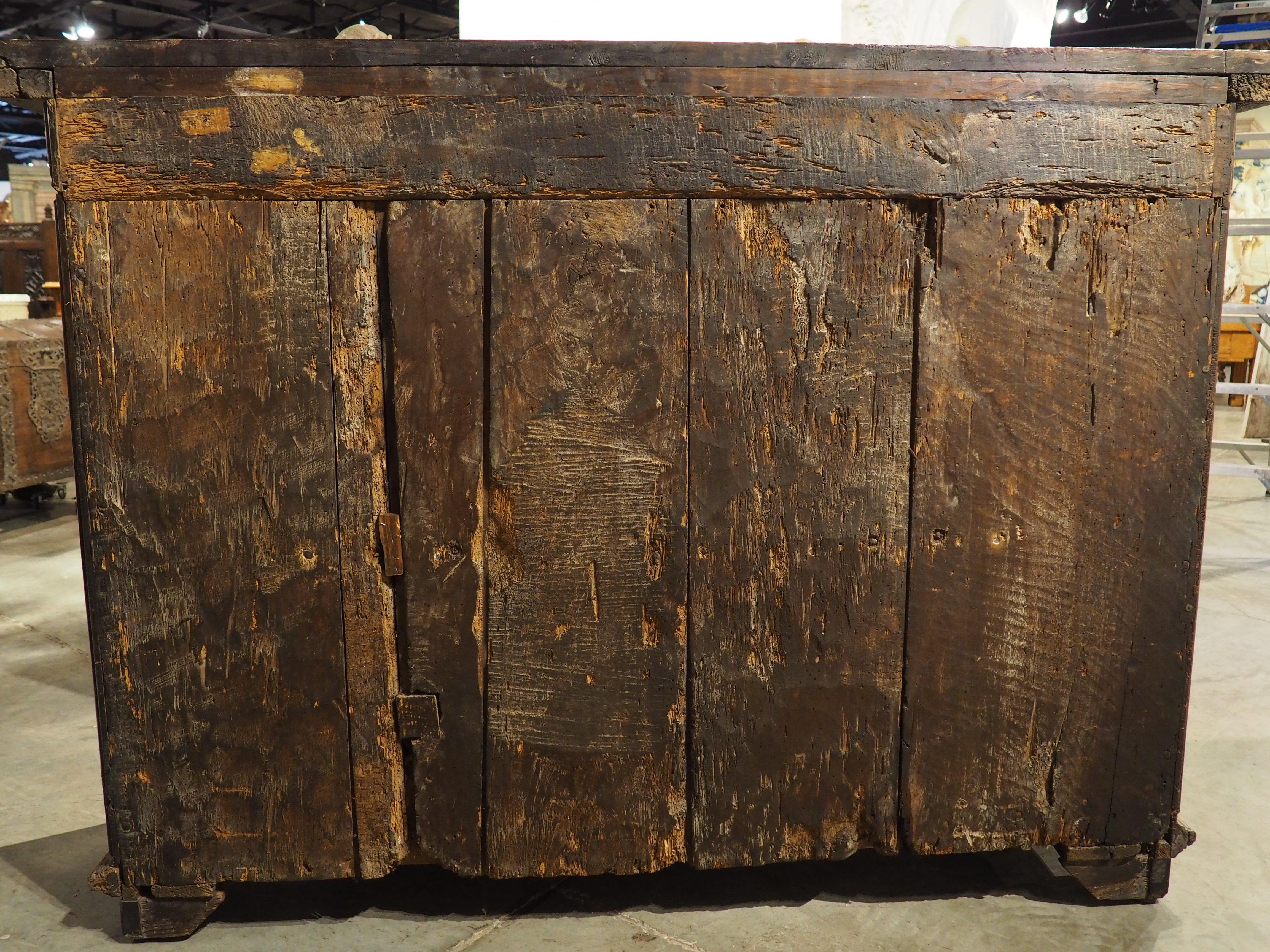 16th Century Italian Renaissance Walnut and Burr Walnut Intarsia Credenza For Sale 9