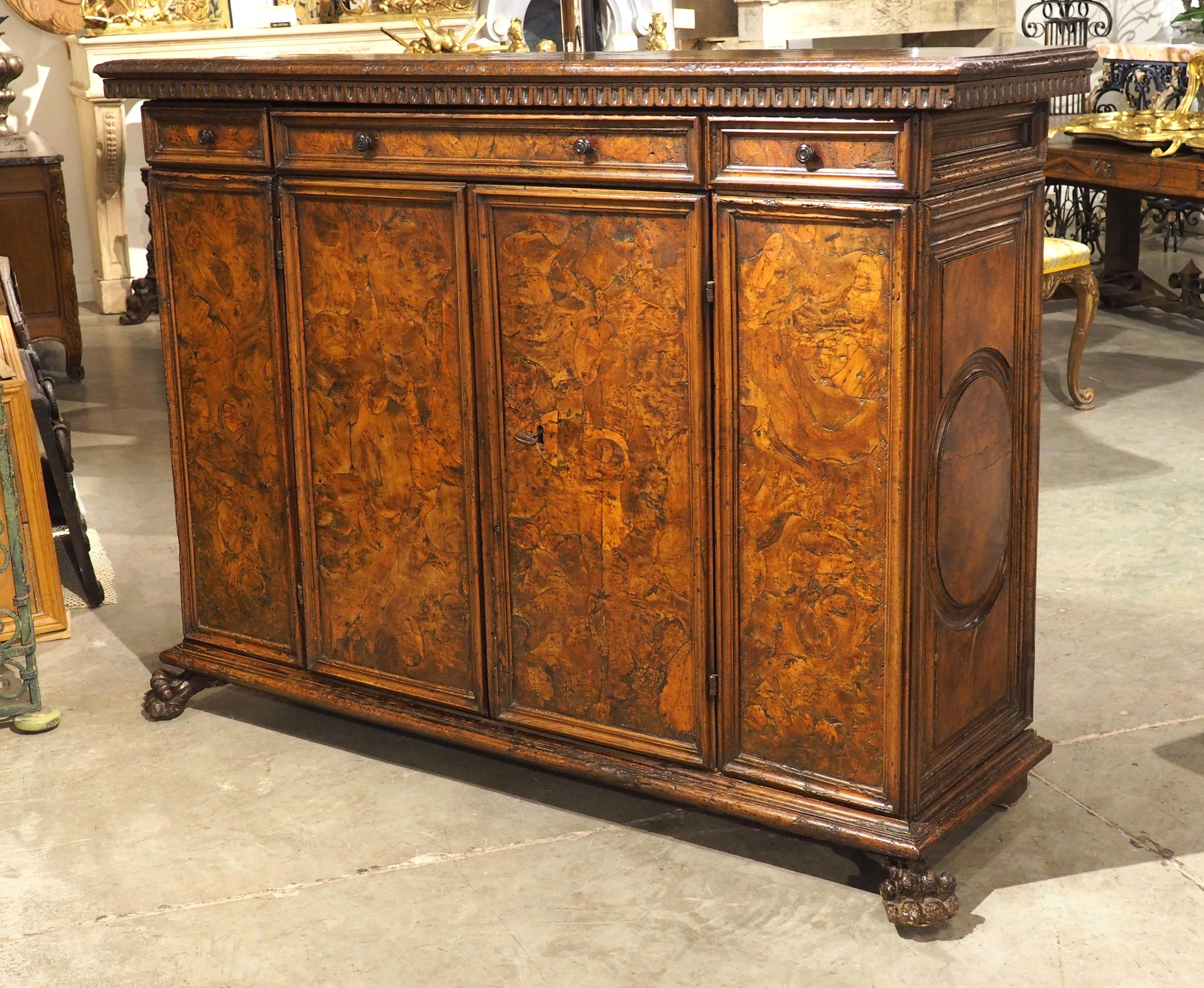 16th Century Italian Renaissance Walnut and Burr Walnut Intarsia Credenza For Sale 14