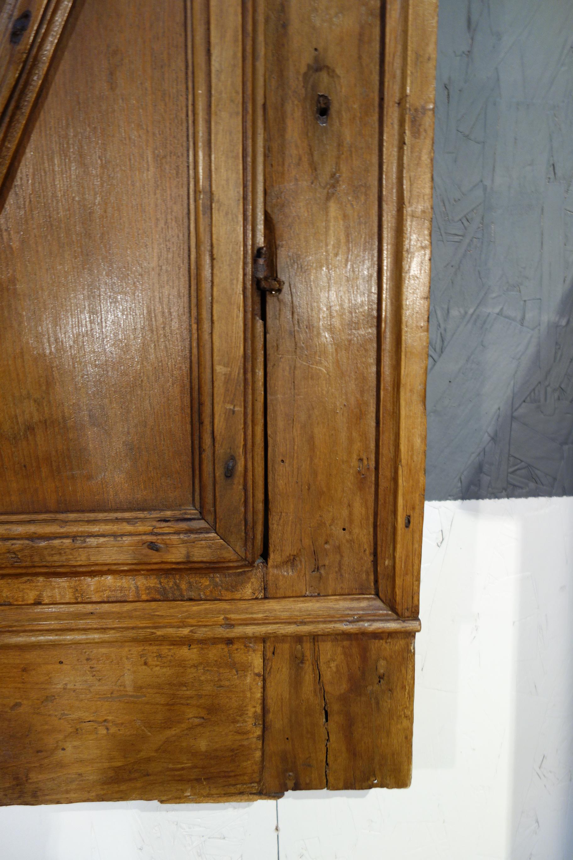Stipo à 2 portes en vieux châtaignier du 16ème siècle avec Losanghe   en vente 8