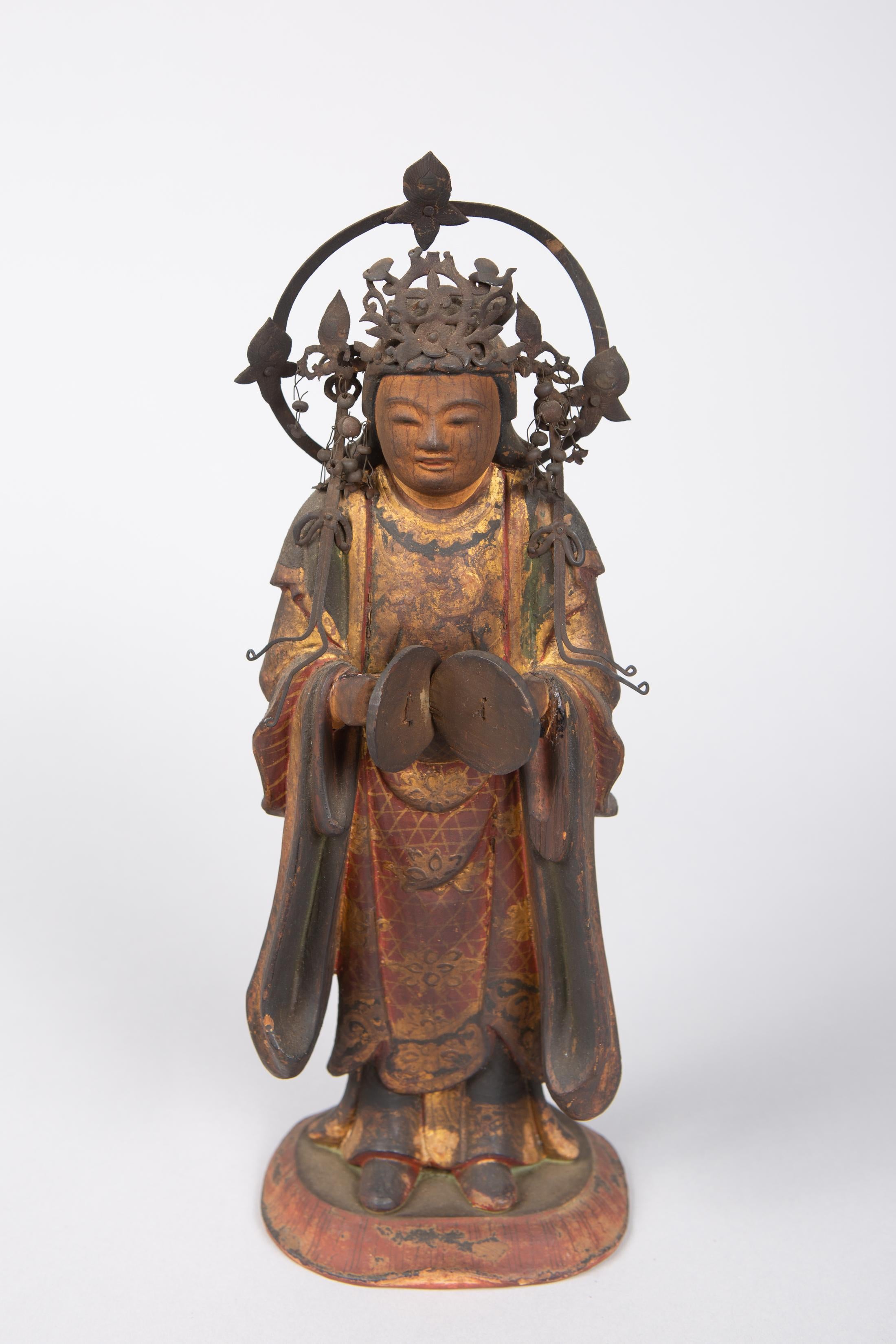 japanische Skulptur eines buddhistischen Tenbu aus dem 16. Jahrhundert, späte Momoyama-Periode (1333-1598), auf der Rückseite mit Tinte datiert 