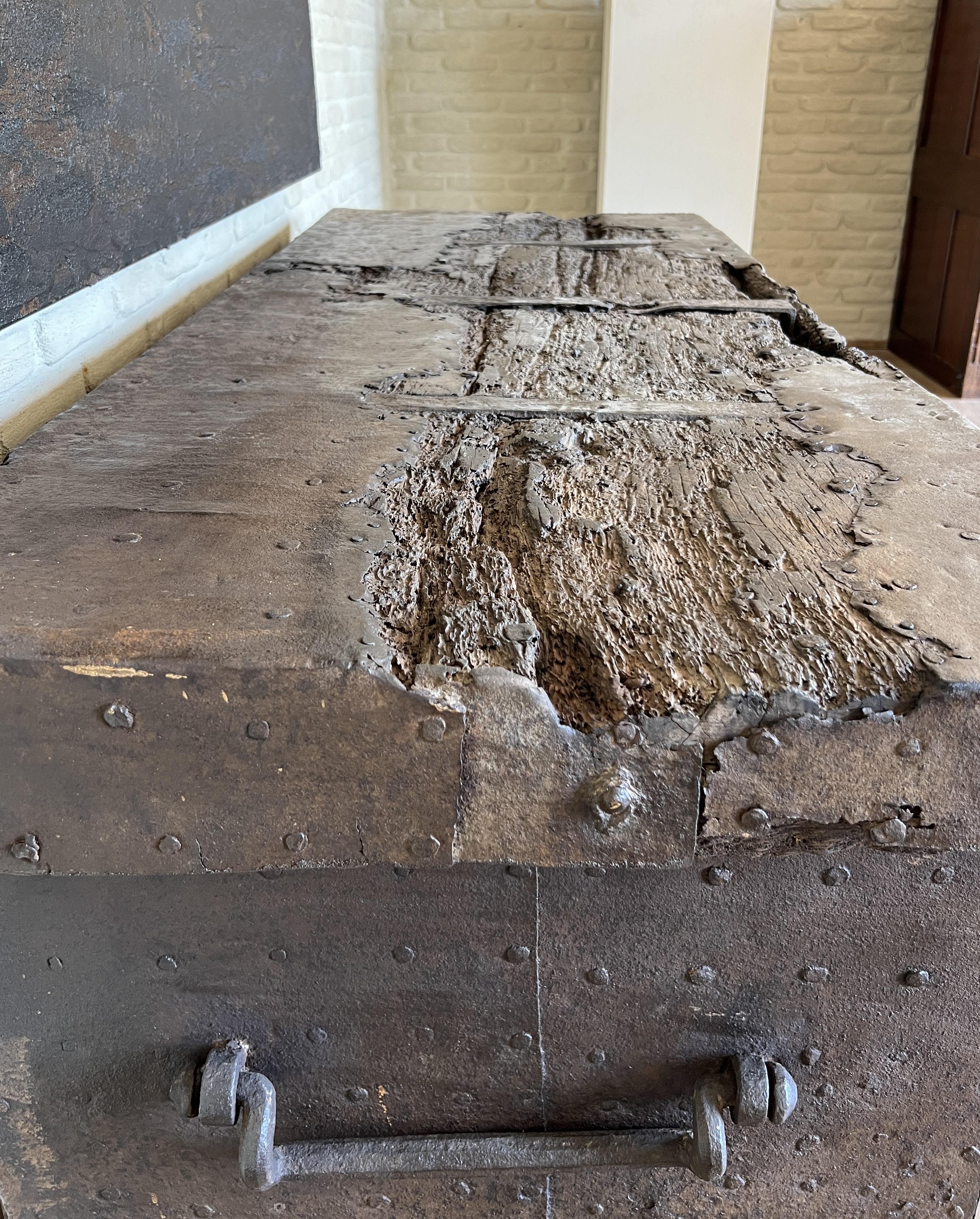 Iron 16th century large chest strongbox iron and walnut For Sale