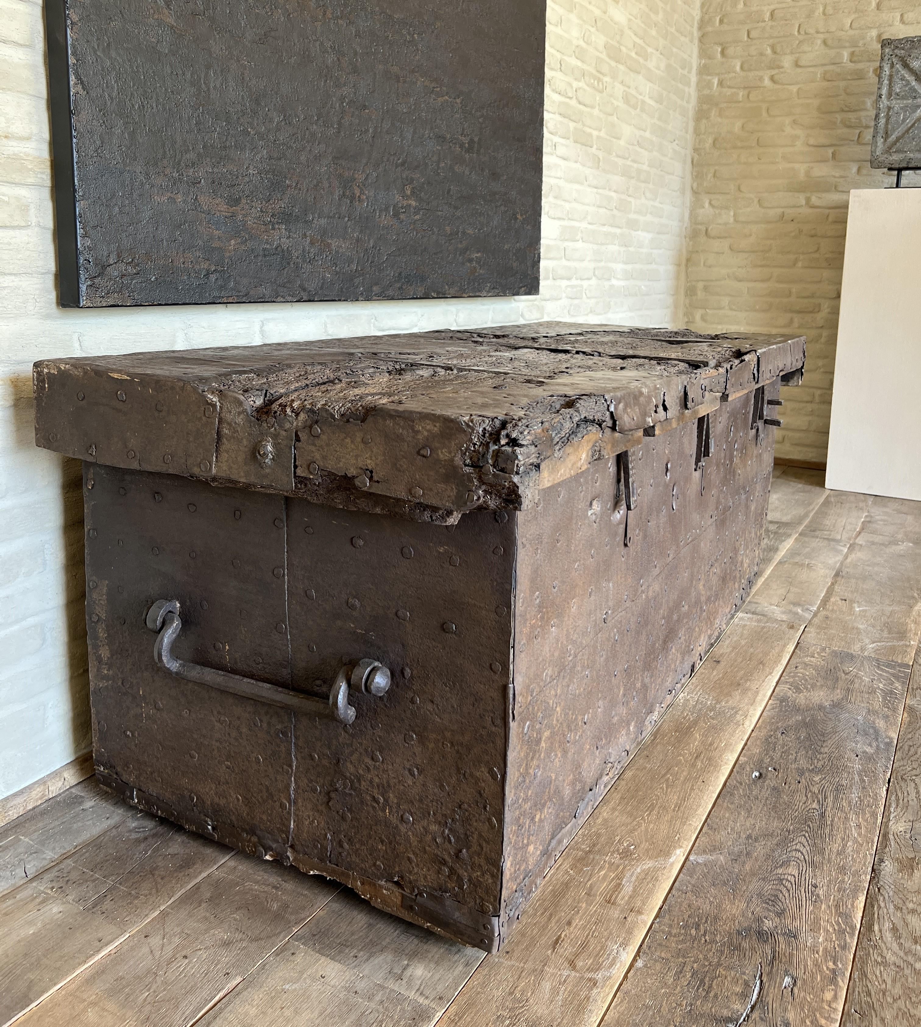16th century large chest strongbox iron and walnut For Sale 1