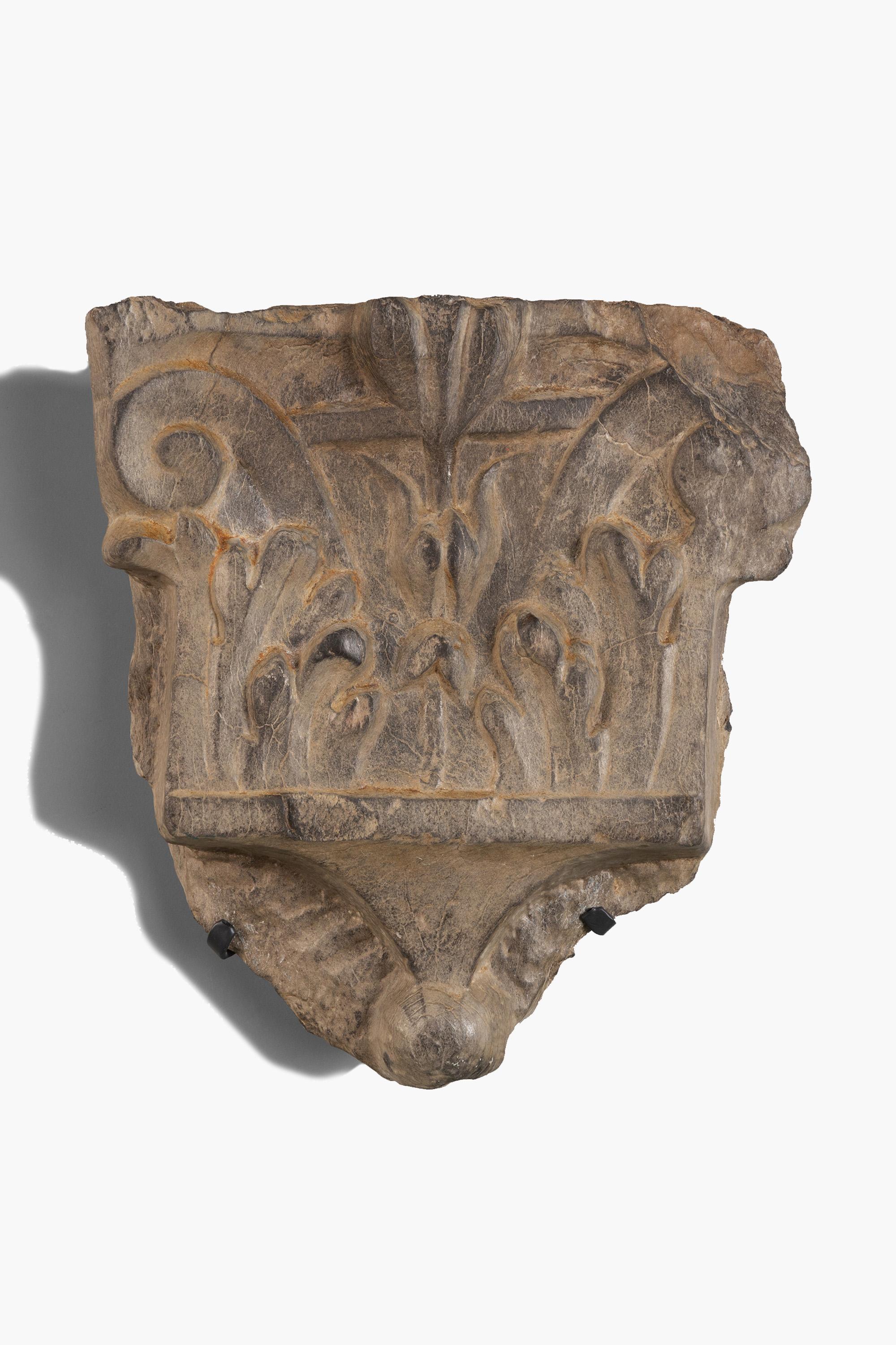Italian 16th Century Ligurian Stone Half-Capital For Sale