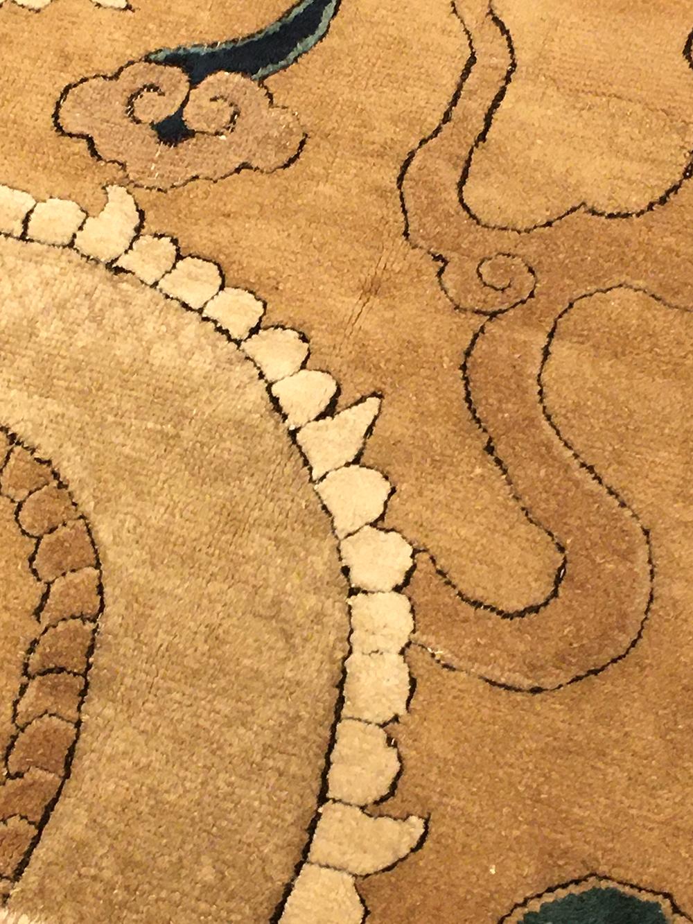 16. Jahrhundert Ming Dynasty Dragon Chinese Carpet Fragment. 3 Fuß x 3 Fuß (Chinesisch) im Angebot