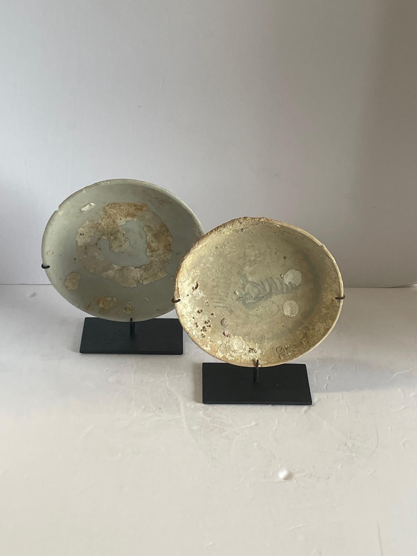 16th Century Ming Dynasty Two Submerged Ceramic Plates On Stands, China In Good Condition In New York, NY