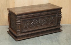 16TH CENTURY MUSEUM QUALITY EXHiBITION HAND CARVED ITALIAN CASSONE DESK TABLE
