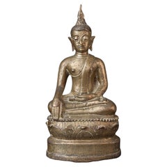 16th Century Northern Thai Bronze Buddha Sculpture with Calm Presence