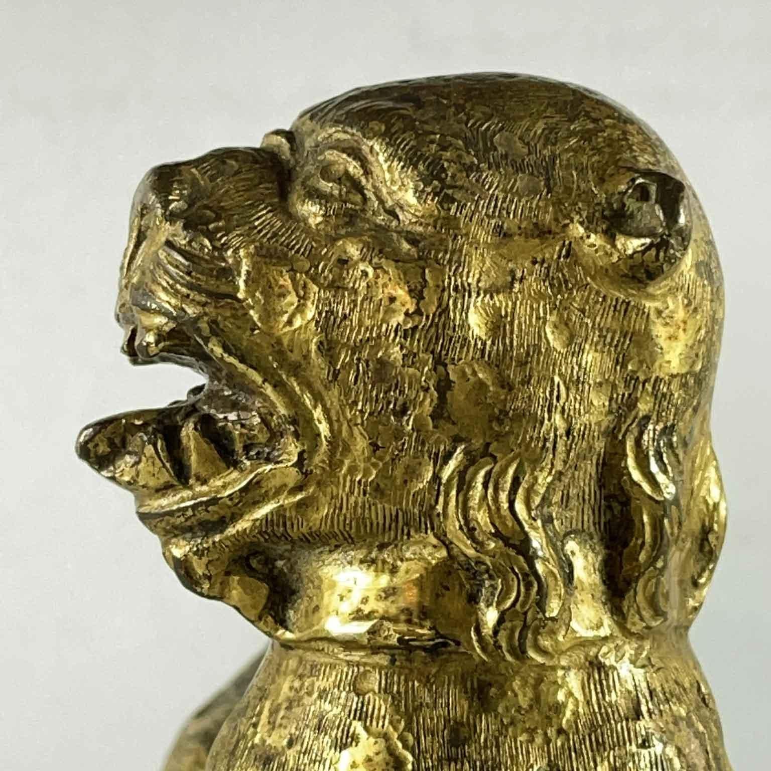 16th Century Pair of Gilt Lion Figures from Germany Nuremberg In Good Condition For Sale In Milan, IT