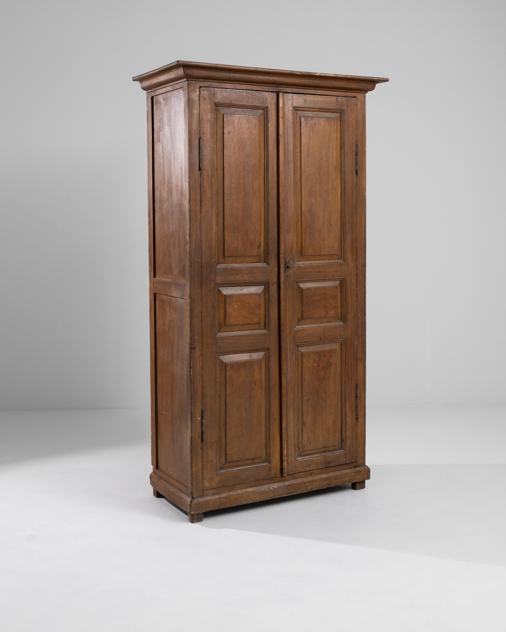 18th Century and Earlier 16th Century Portuguese Wooden Cabinet For Sale