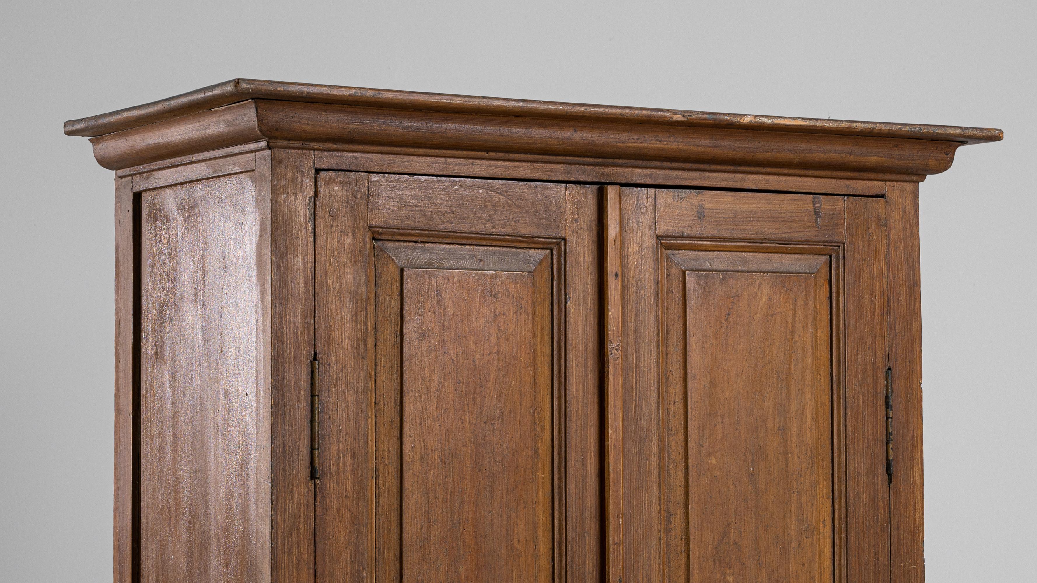 XVIIIe siècle et antérieur Cabinet en bois portugais du XVIe siècle en vente