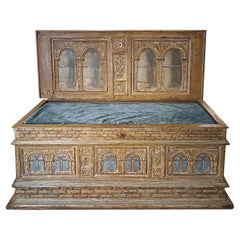16th CENTURY RENAISSANCE CHEST IN CARVED AND PAINTED WALNUT