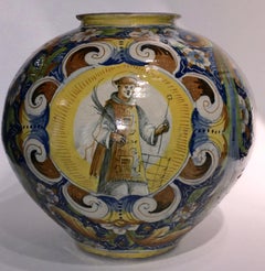 16th Century Renaissance Italian Maiolica Vase Venice, circa 1570