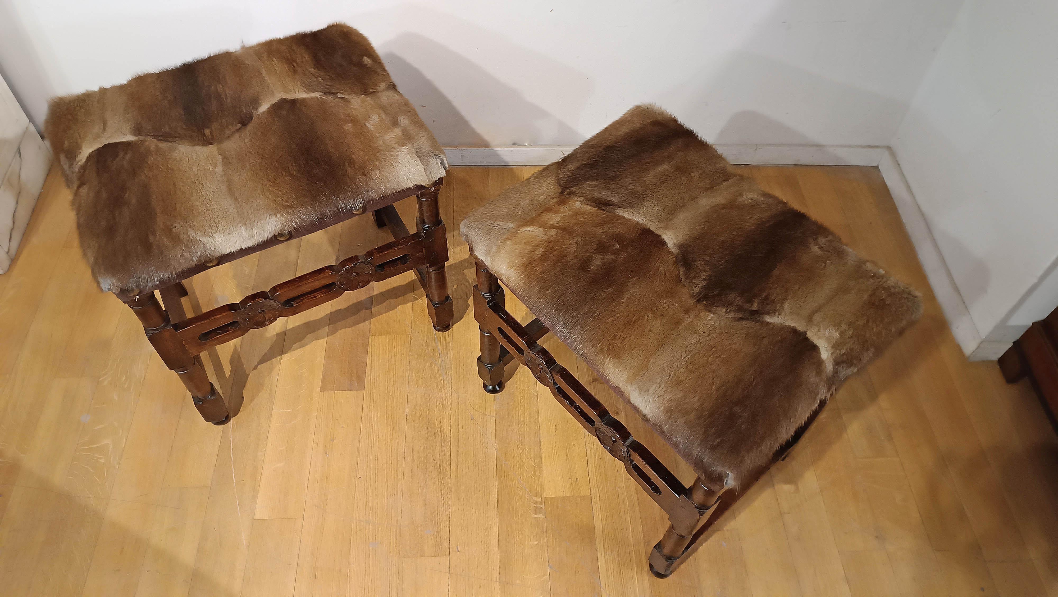 16th CENTURY RENAISSANCE STOOLS IN MINK For Sale 3