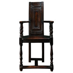 XVIe siècle, Chaise caquetoire en noyer de la Renaissance, Circa 1570
