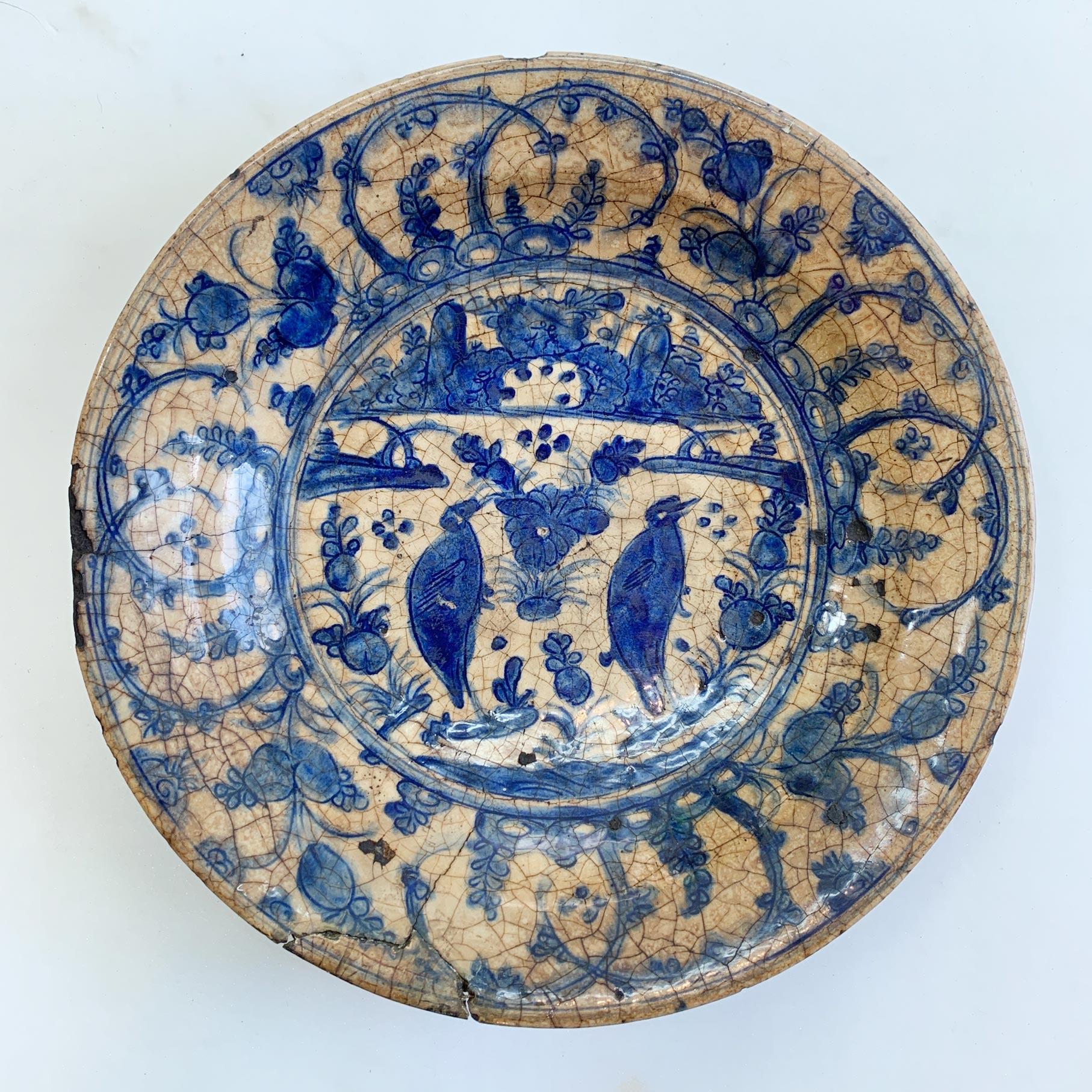 16th Century Safavid Pottery Dish Plate For Sale 9