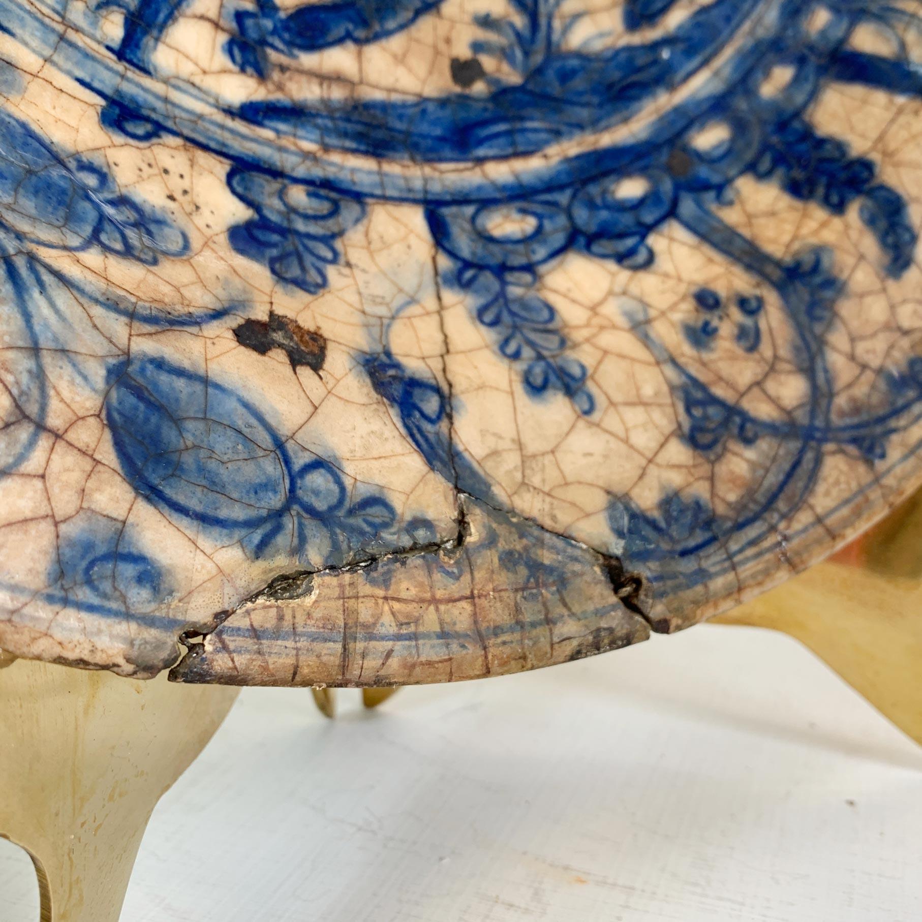 Ceramic 16th Century Safavid Pottery Dish Plate For Sale