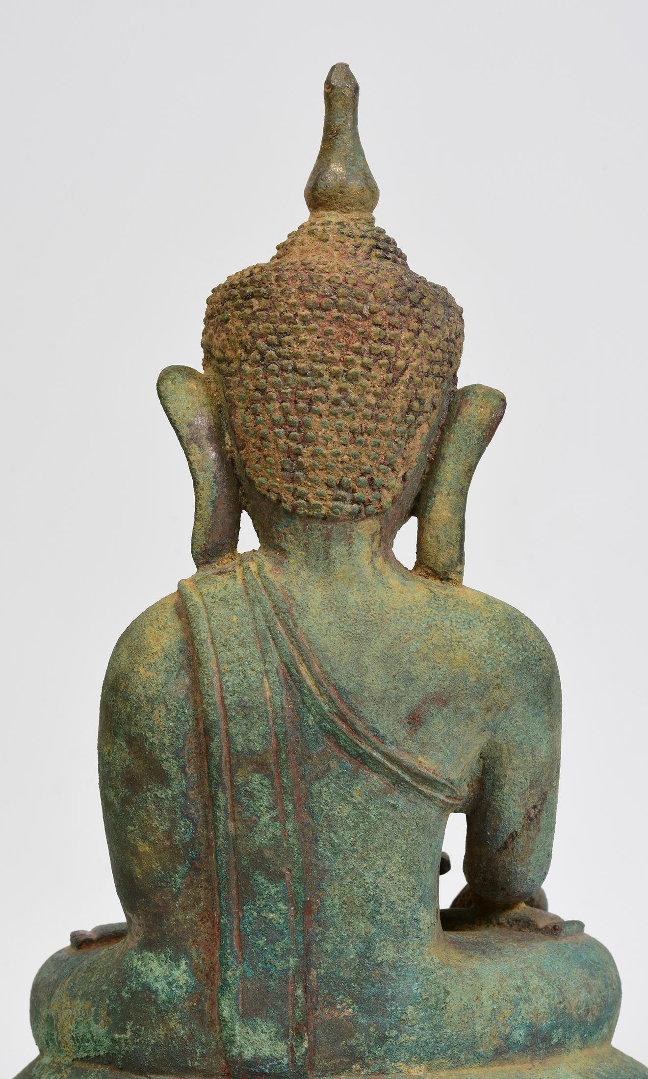 16th Century, Shan, Antique Burmese Bronze Buddha Sitting on Double Lotus Base For Sale 4