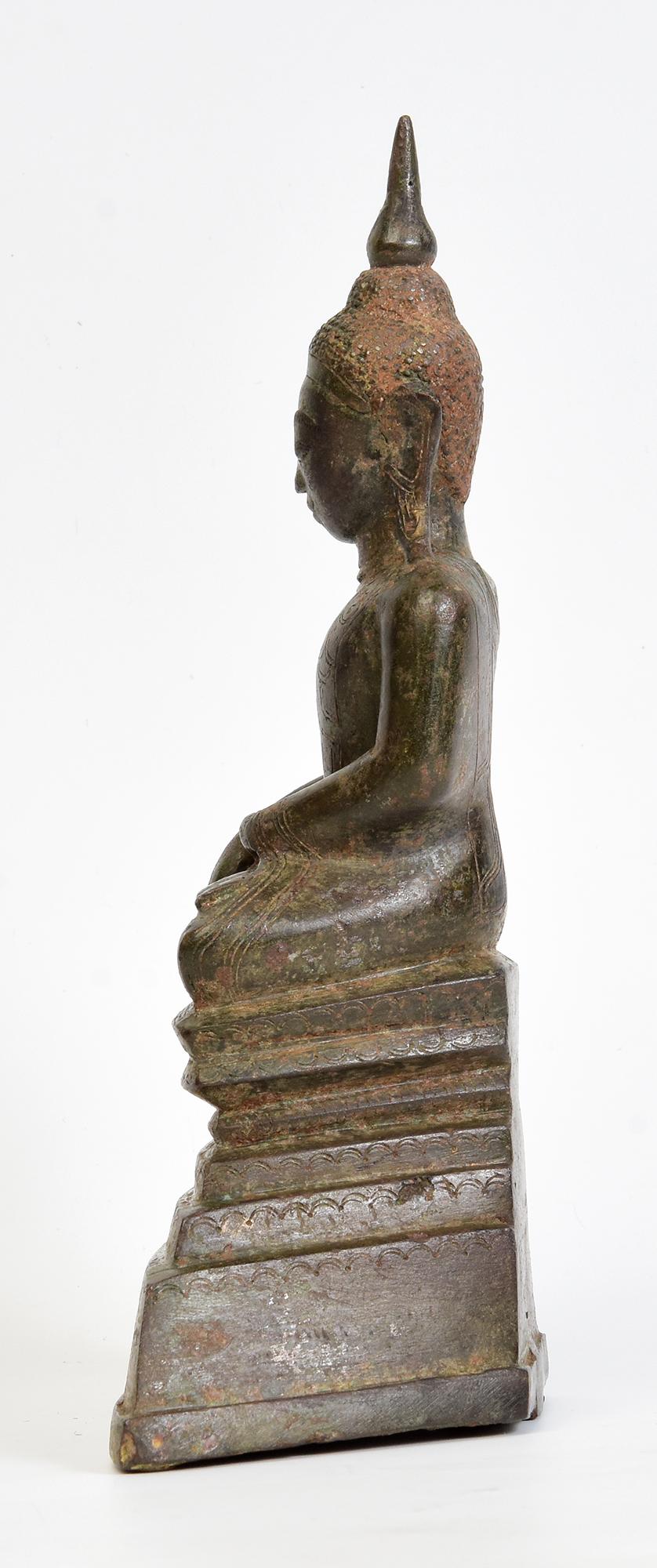 Shan, antiker burmesischer sitzender Buddha aus Bronze, 16. Jahrhundert im Angebot 1