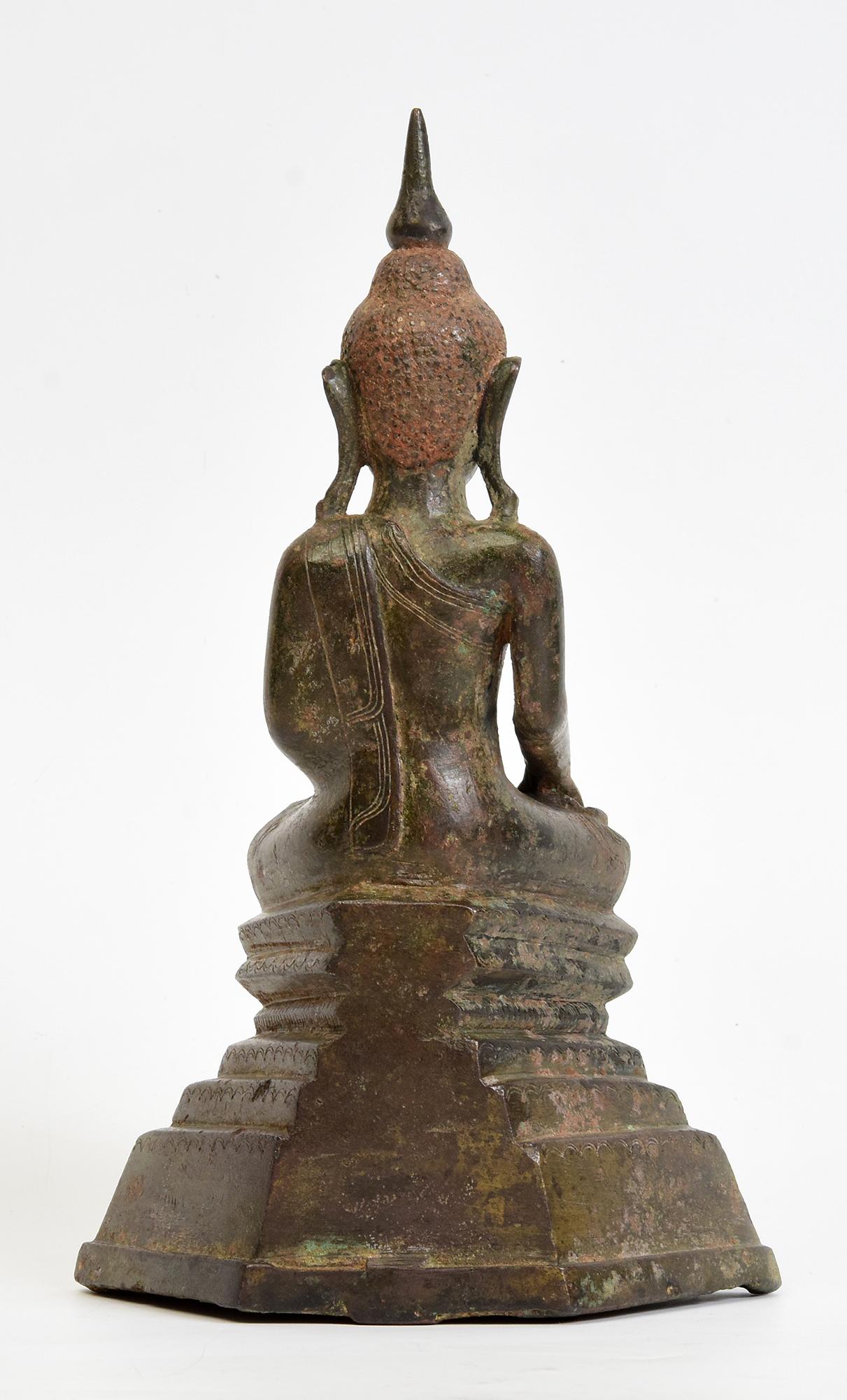 Shan, antiker burmesischer sitzender Buddha aus Bronze, 16. Jahrhundert im Angebot 2