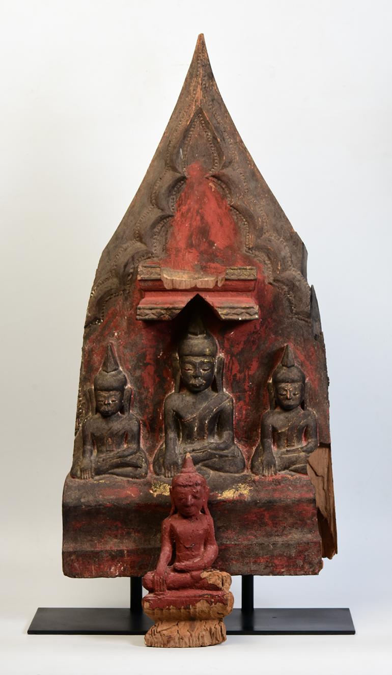 16th Century, Shan, Antique Burmese Wood Carving Panel with A Set of Buddhas For Sale 9