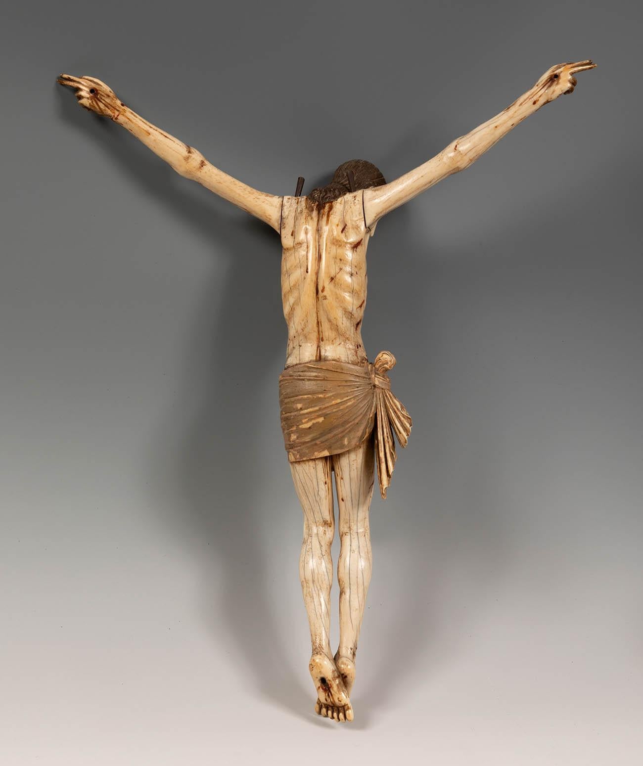 16th Century Sinhalese-Portuguese Polychrome Ivory Crucifix 1