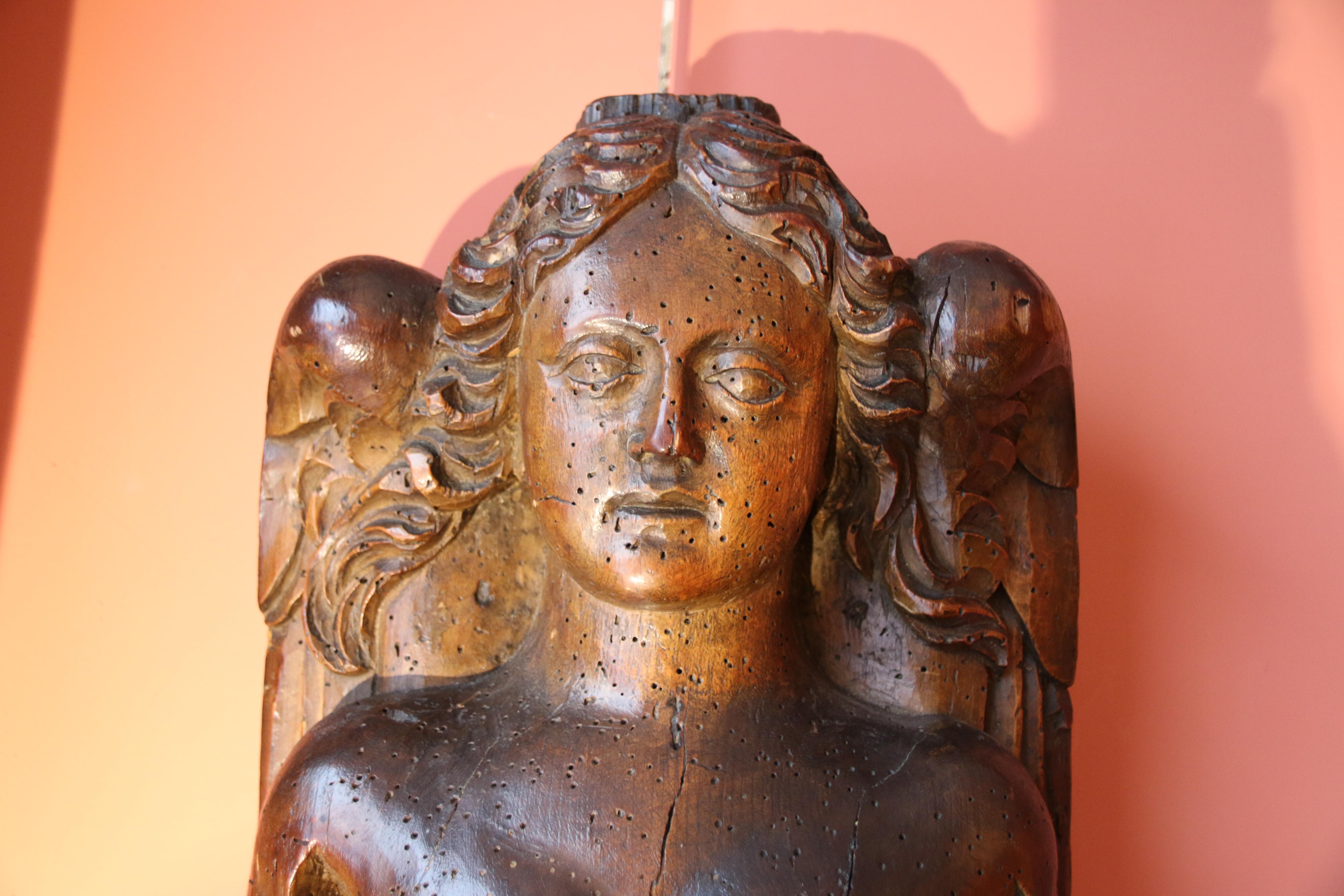 16th Century Southern Germany Carved Wood Bracket Depicting a Mermaid For Sale 2