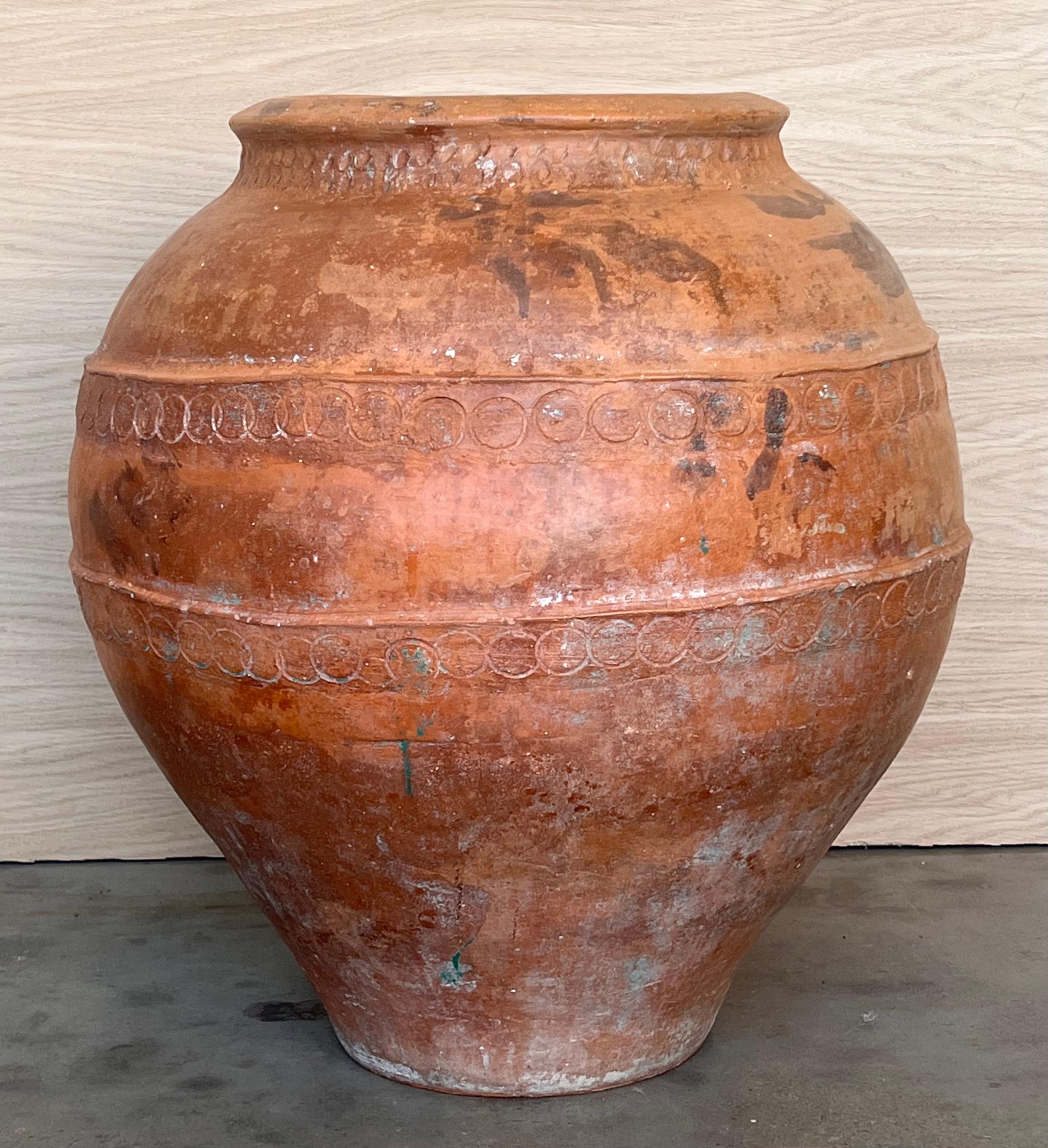 Spanische Terrakotta-Vase aus dem 16. Jahrhundert im Angebot 1