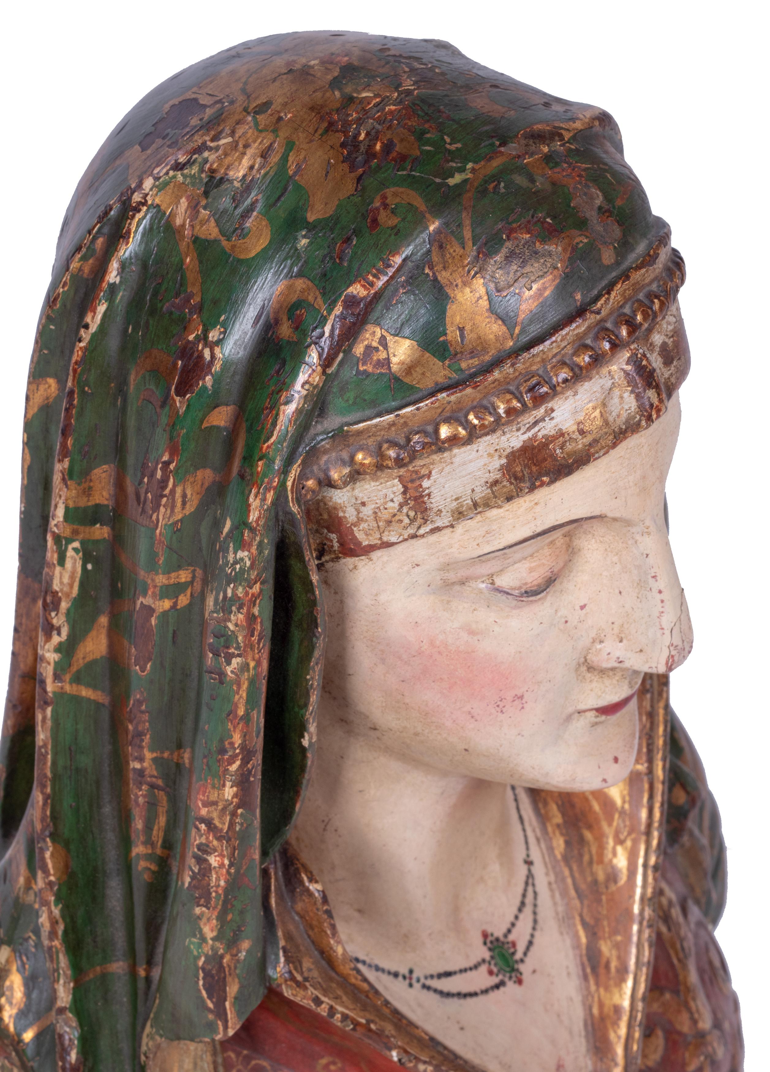 16th Century Spanish Wooden Painted and Gilded Reliquary Bust of a Saint 6