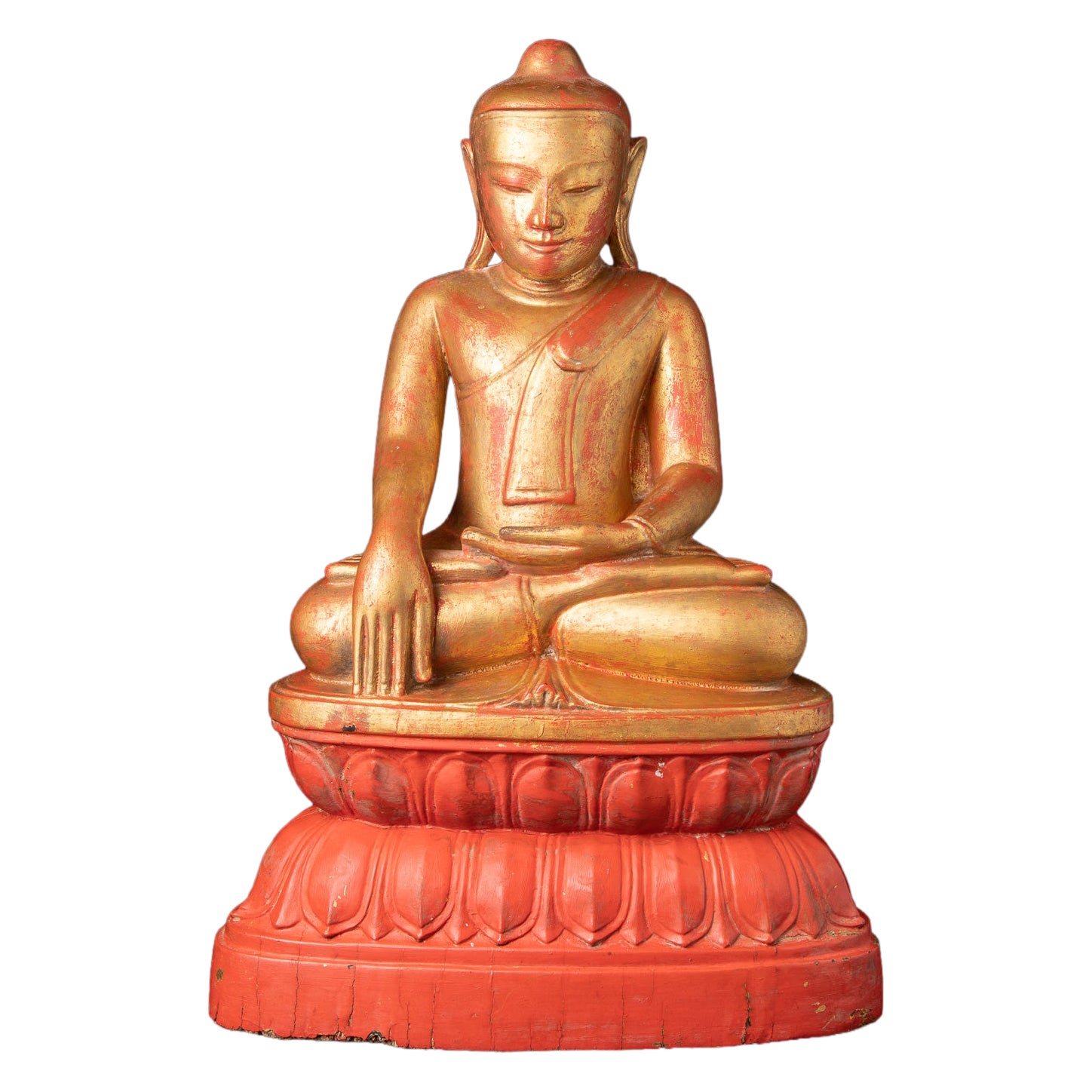 16th century Special antique wooden Burmese Buddha from Burma