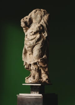 Französische Jungfrauen-Skulptur aus Stein aus dem 16.