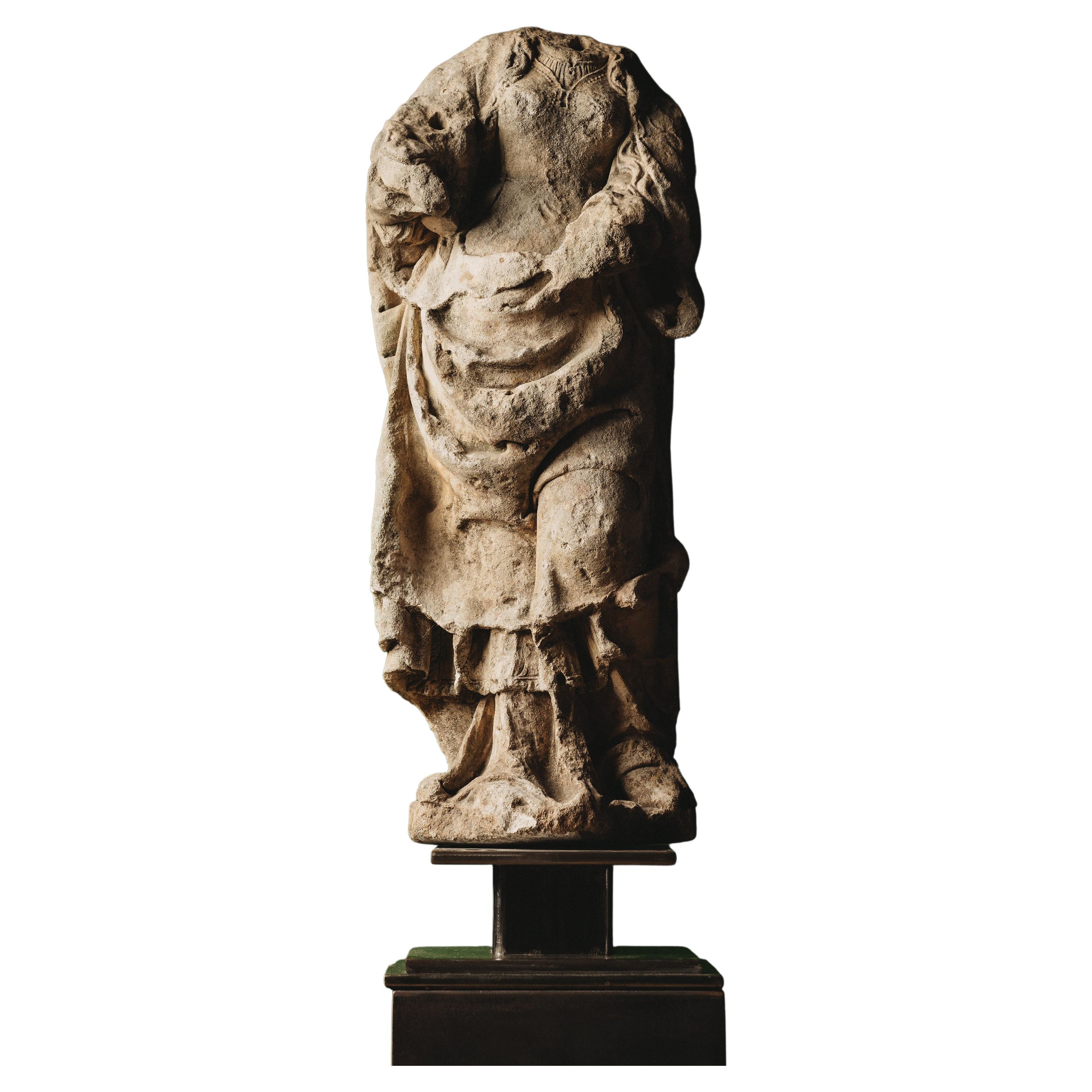 Französische Jungfrauen-Skulptur aus Stein aus dem 16.