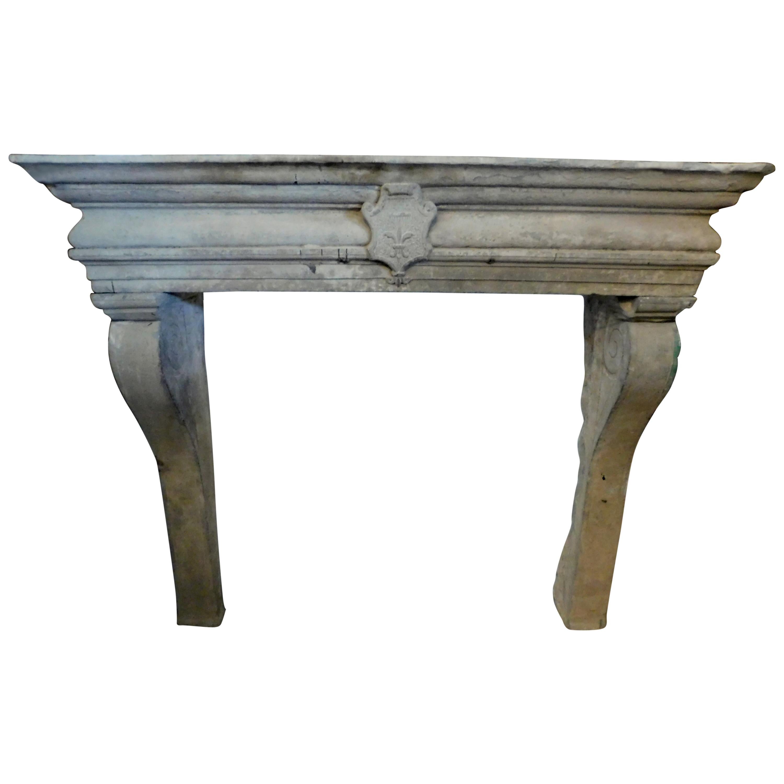 Antique fireplace mantel in grau Serena Stone, big monumental, '500 Italy
