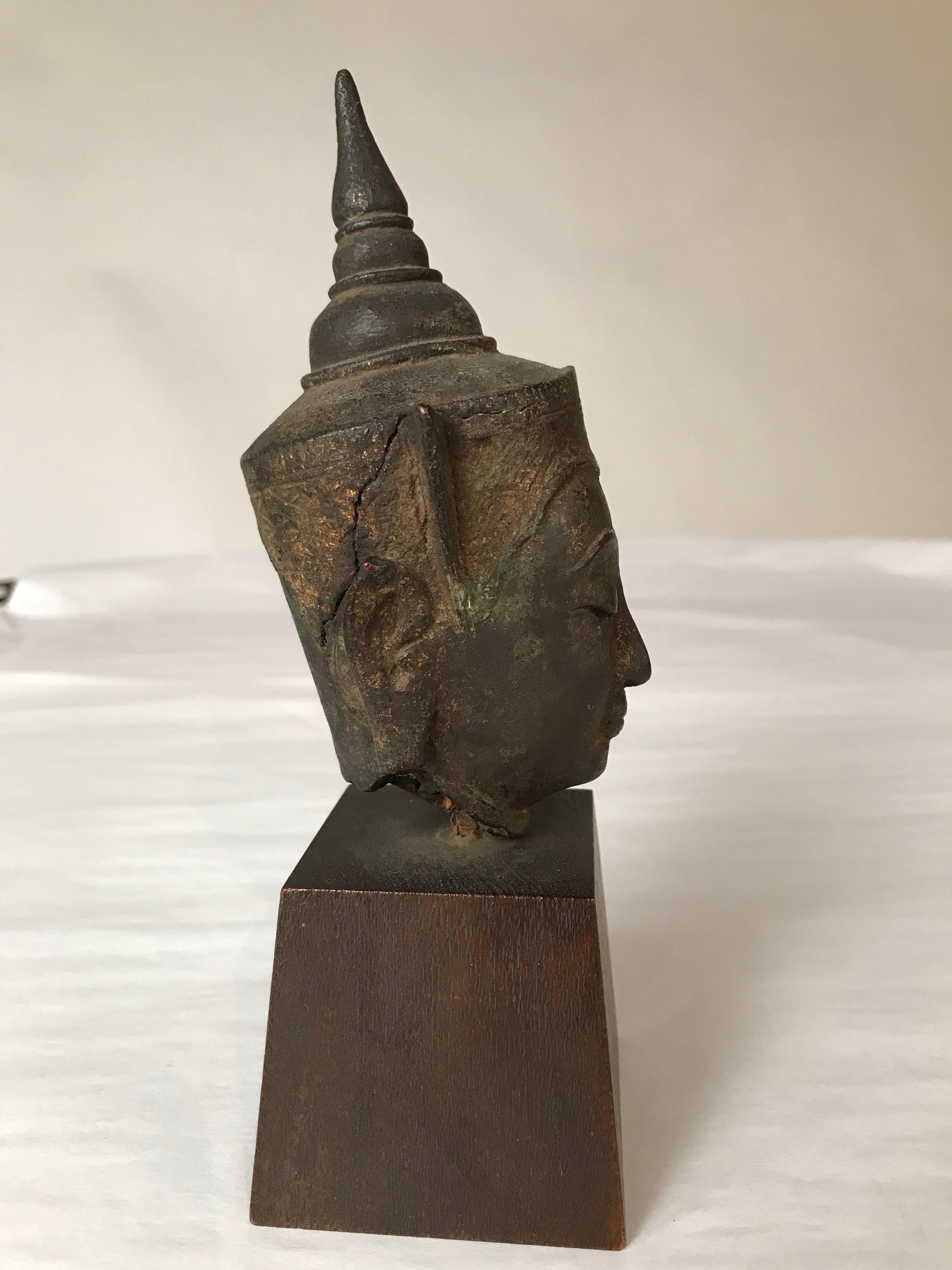 17th Century Thai Bronze Bust Of The Buddha  For Sale 11