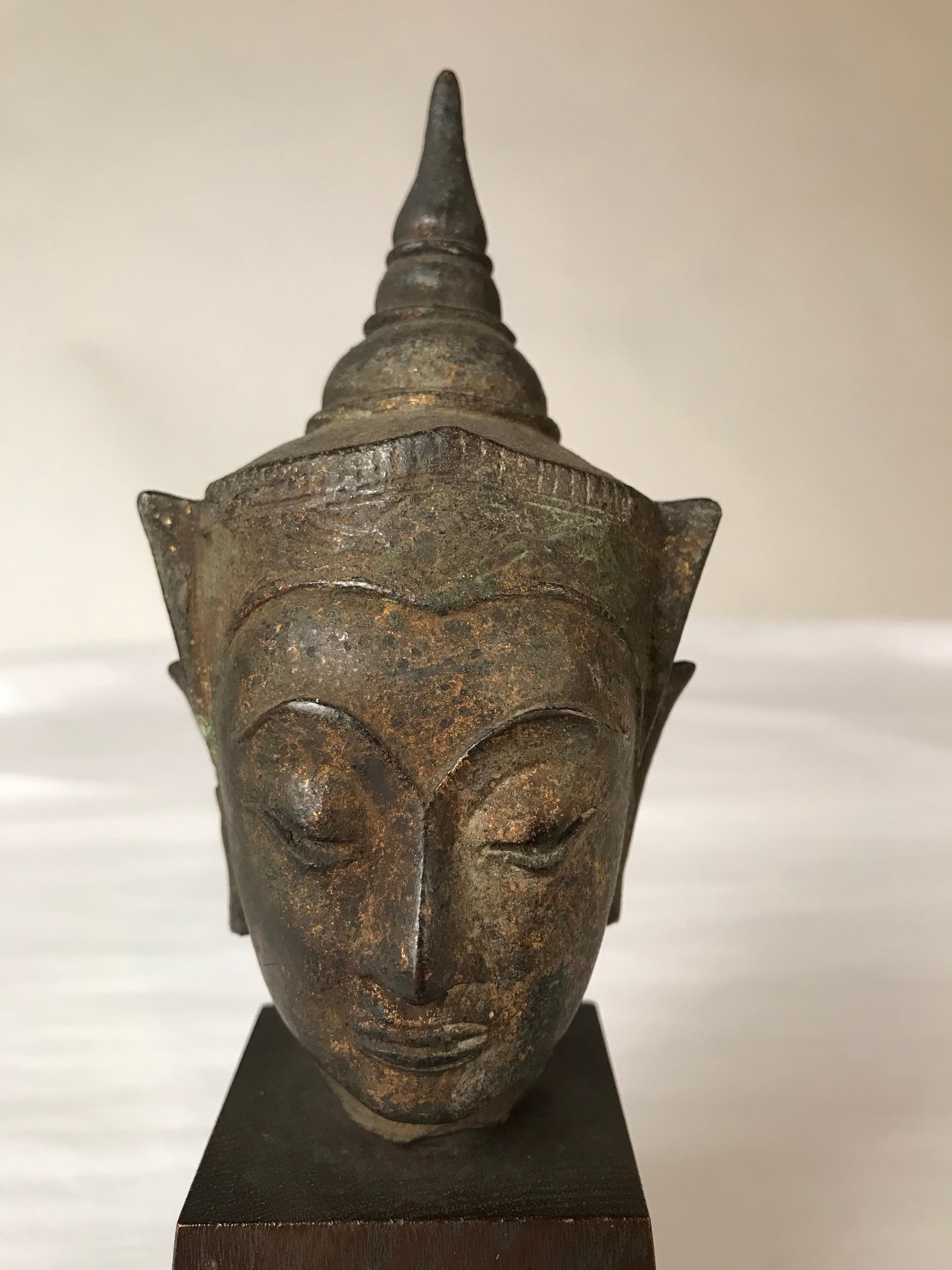 Thailändischer Bronze-Buddha-Kopf aus dem 17. (Sonstiges) im Angebot