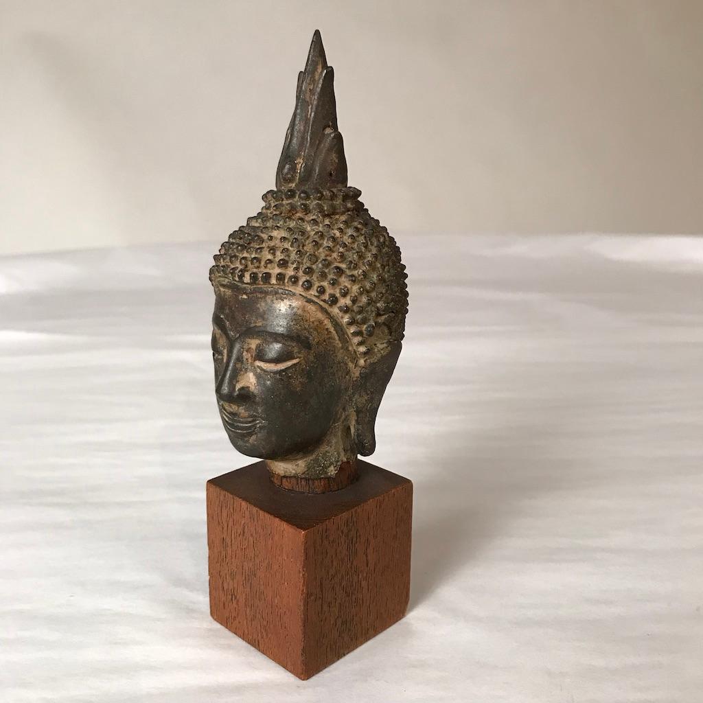 thailändischer Bronzekopf des Buddha aus dem 16 2