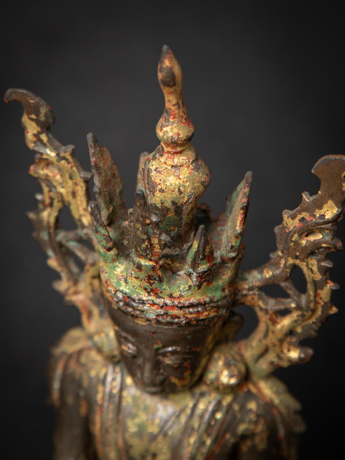 16th century Very special bronze Burmese Buddha statue from Burma For Sale 9
