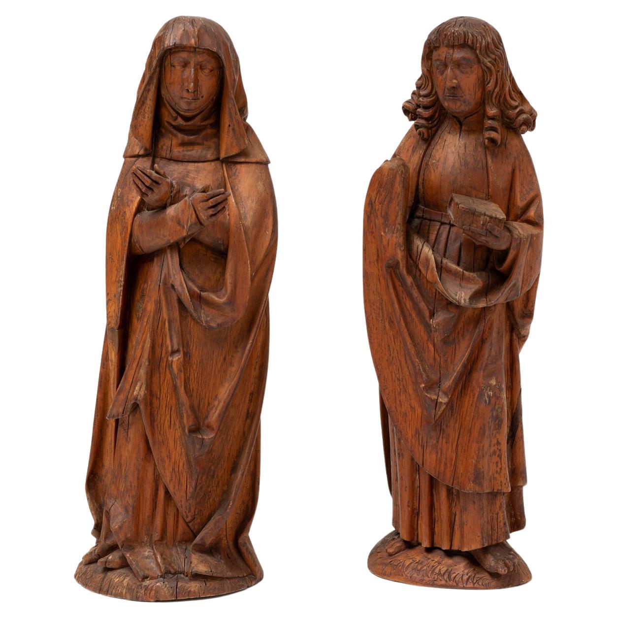 16th Century Virgin Mary and Saint John, Pair of Linden Wood Sculptures For Sale
