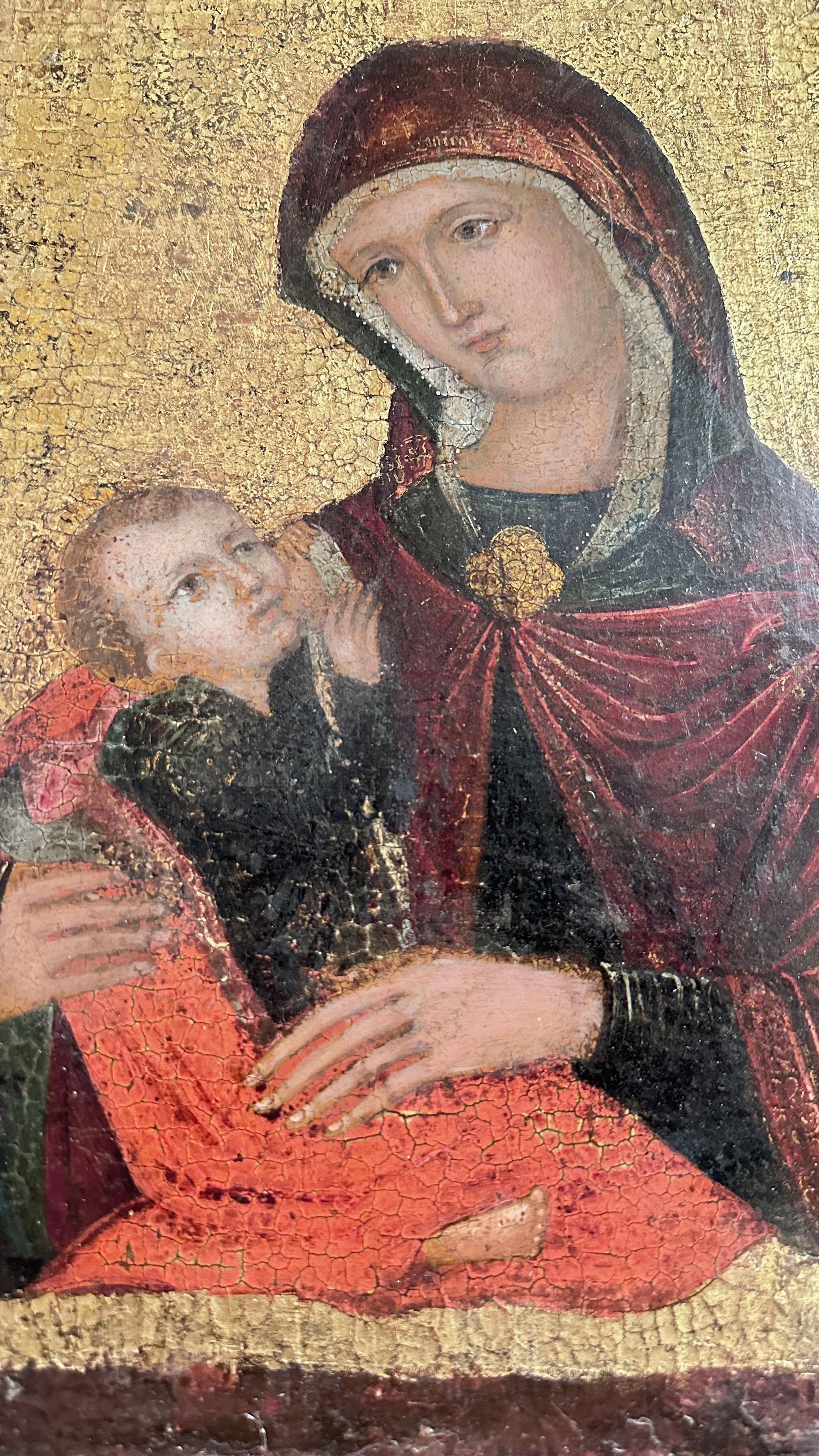 18th Century and Earlier 16th CENTURY VIRGIN MARY WITH CHILD ON A GOLDEN BACKGROUND 