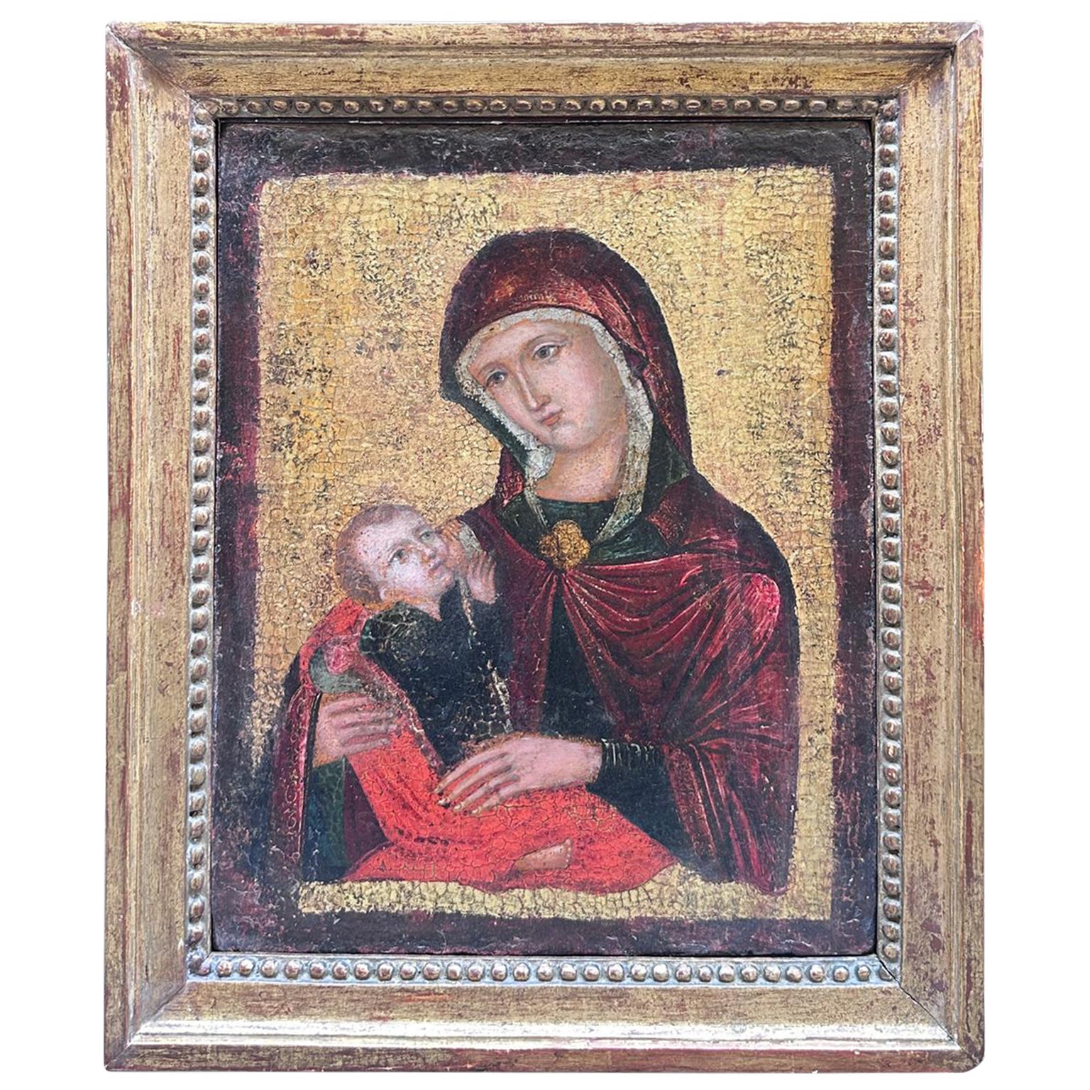 16th CENTURY VIRGIN MARY WITH CHILD ON A GOLDEN BACKGROUND