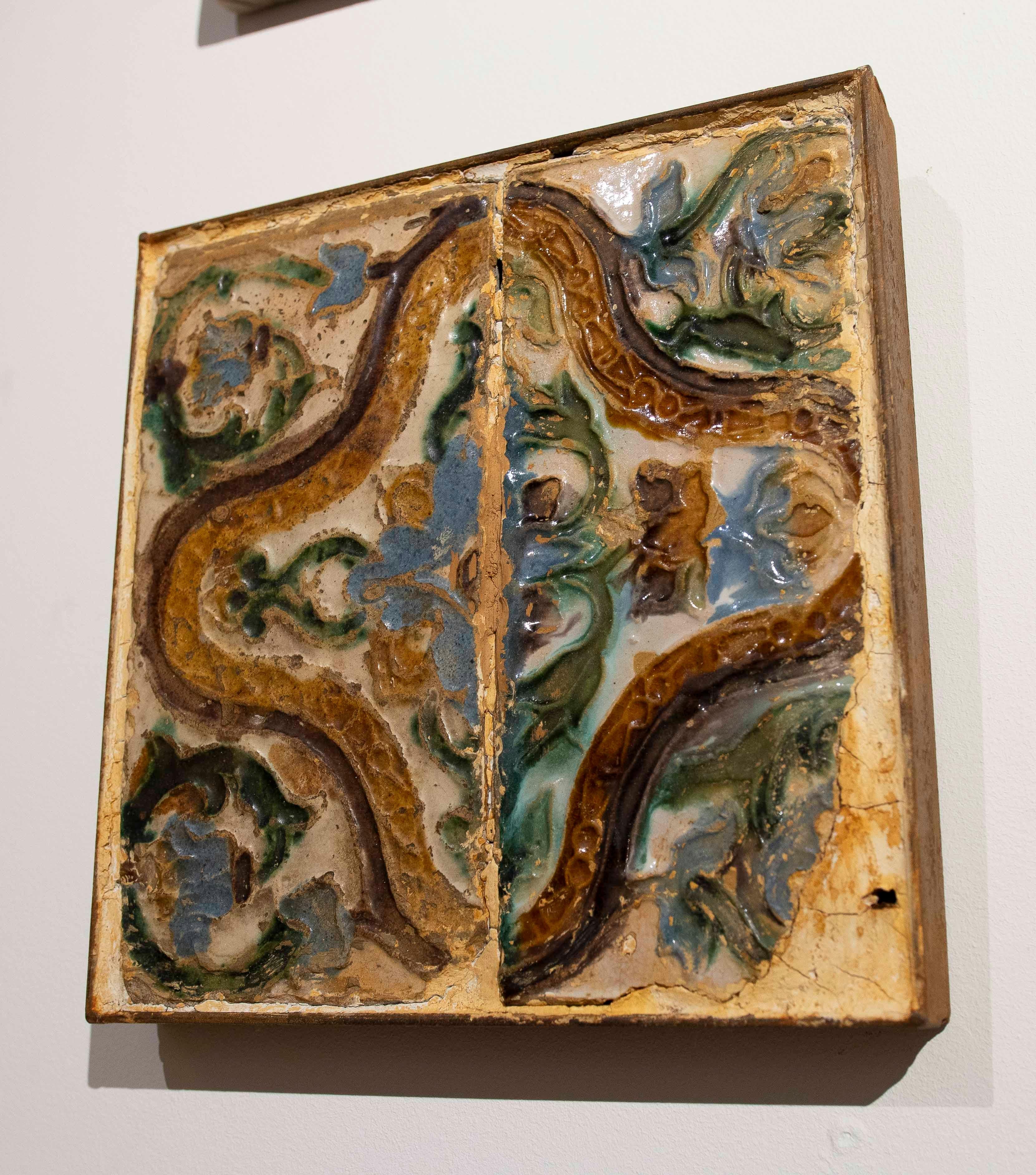 16th Pair of Historic Glazed Tiles with Organic Relief Design (Glasiert) im Angebot