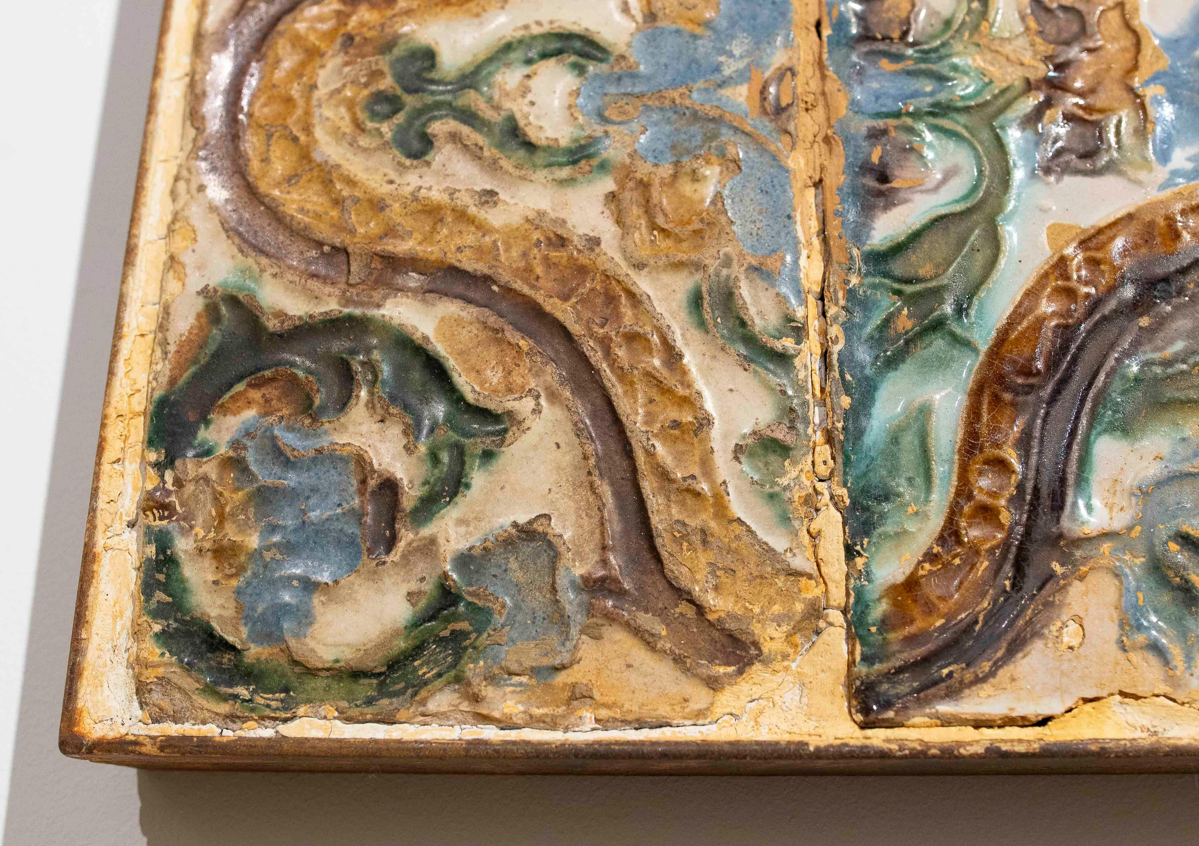 16th Pair of Historic Glazed Tiles with Organic Relief Design (18. Jahrhundert und früher) im Angebot