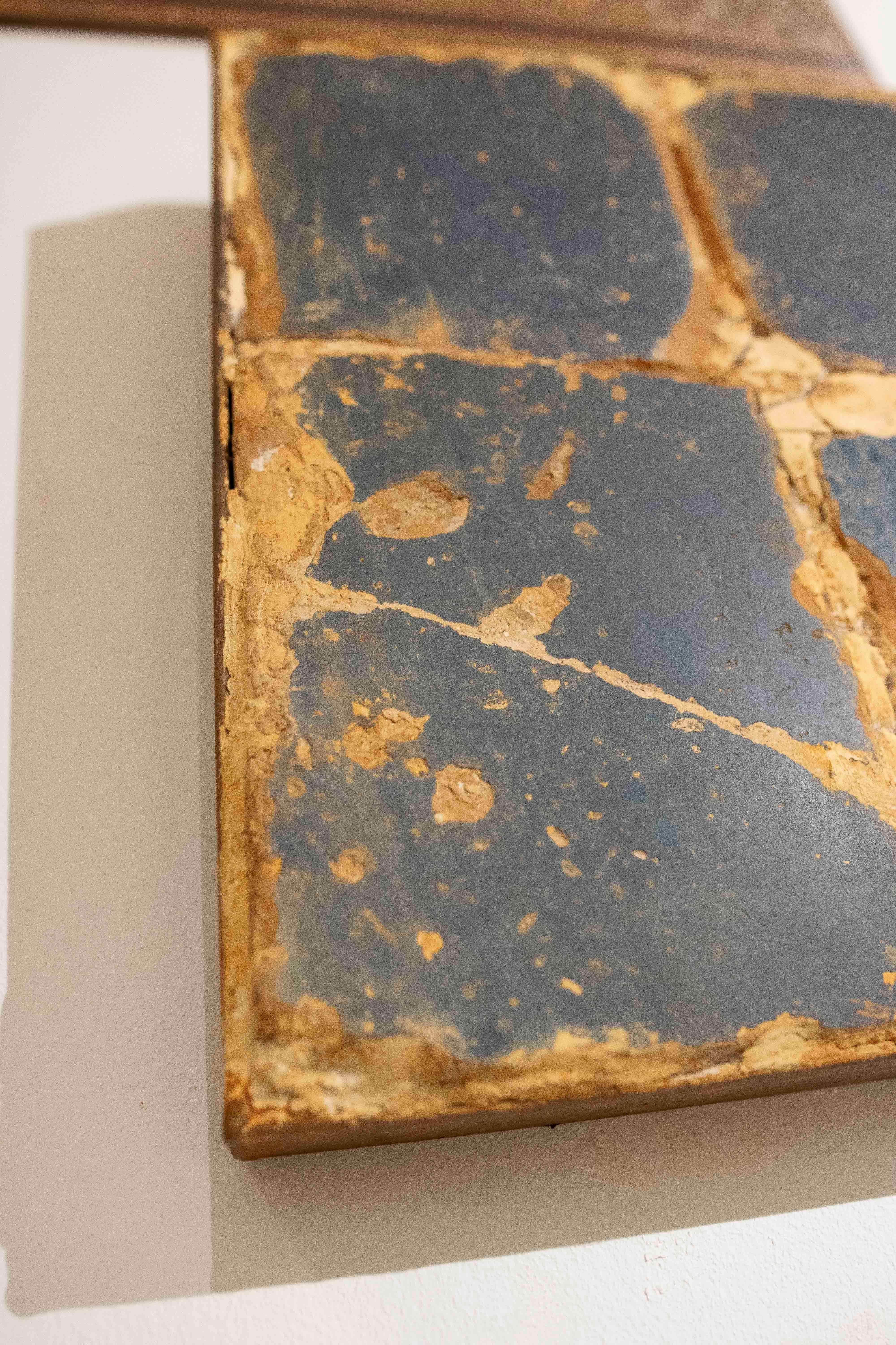 16th Panel of Antique Blue Tiles with Patina and Authentic Aging en venta 1