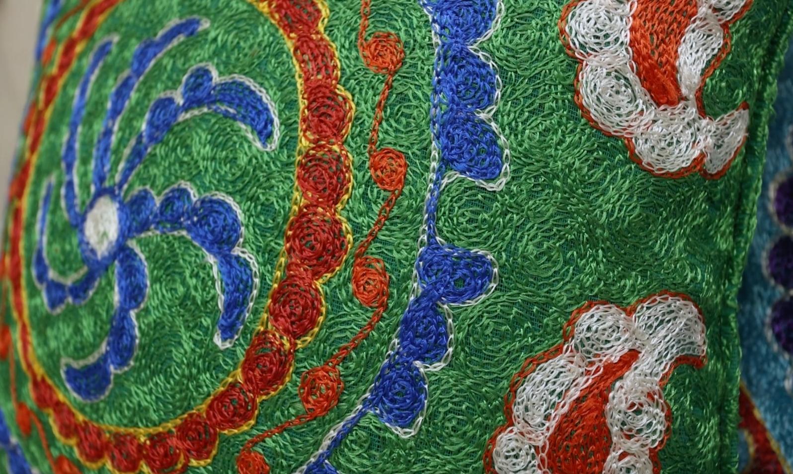 Ricamato Copricuscino con ricamo in seta 16 