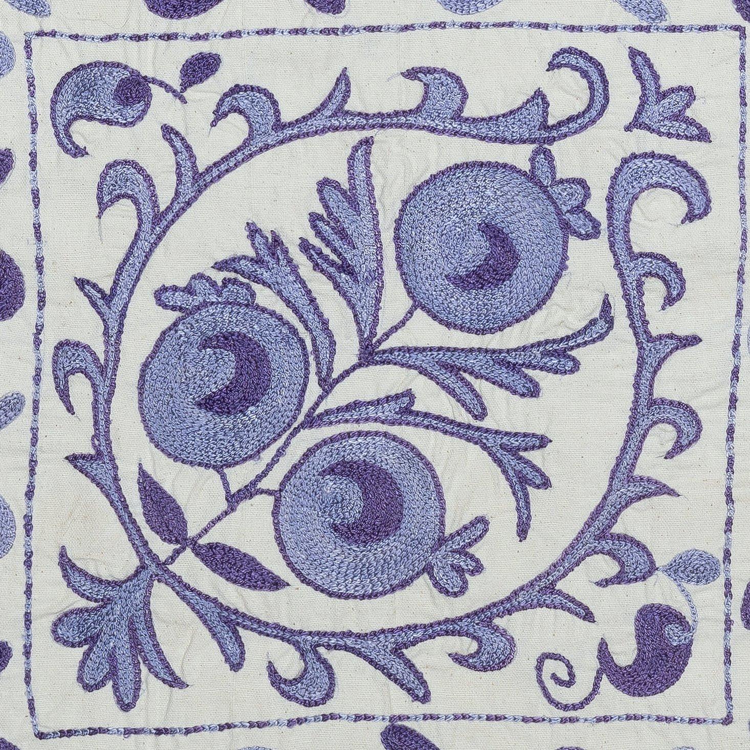 New Hand-Embroidered 100% Cotton Cushion Cover – Authentic Uzbek Textile Art

Bring a touch of Central Asian heritage to your home with this hand-embroidered 100% cotton Suzani pillowcase from Uzbekistan. Featuring intricate floral and geometric