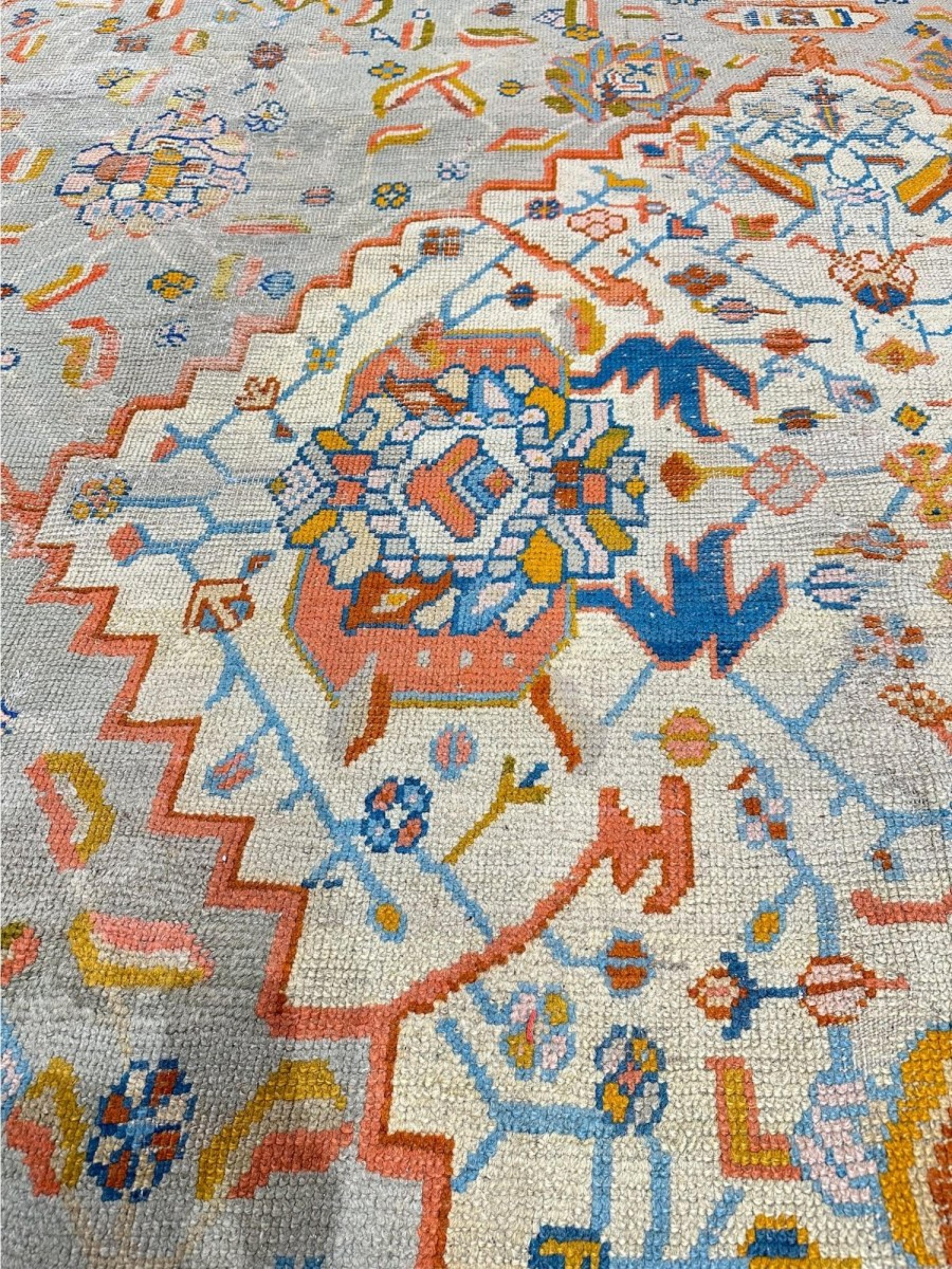 Tappeto per l'area Oushak antico turco 16x18 annodato a mano in vendita 8