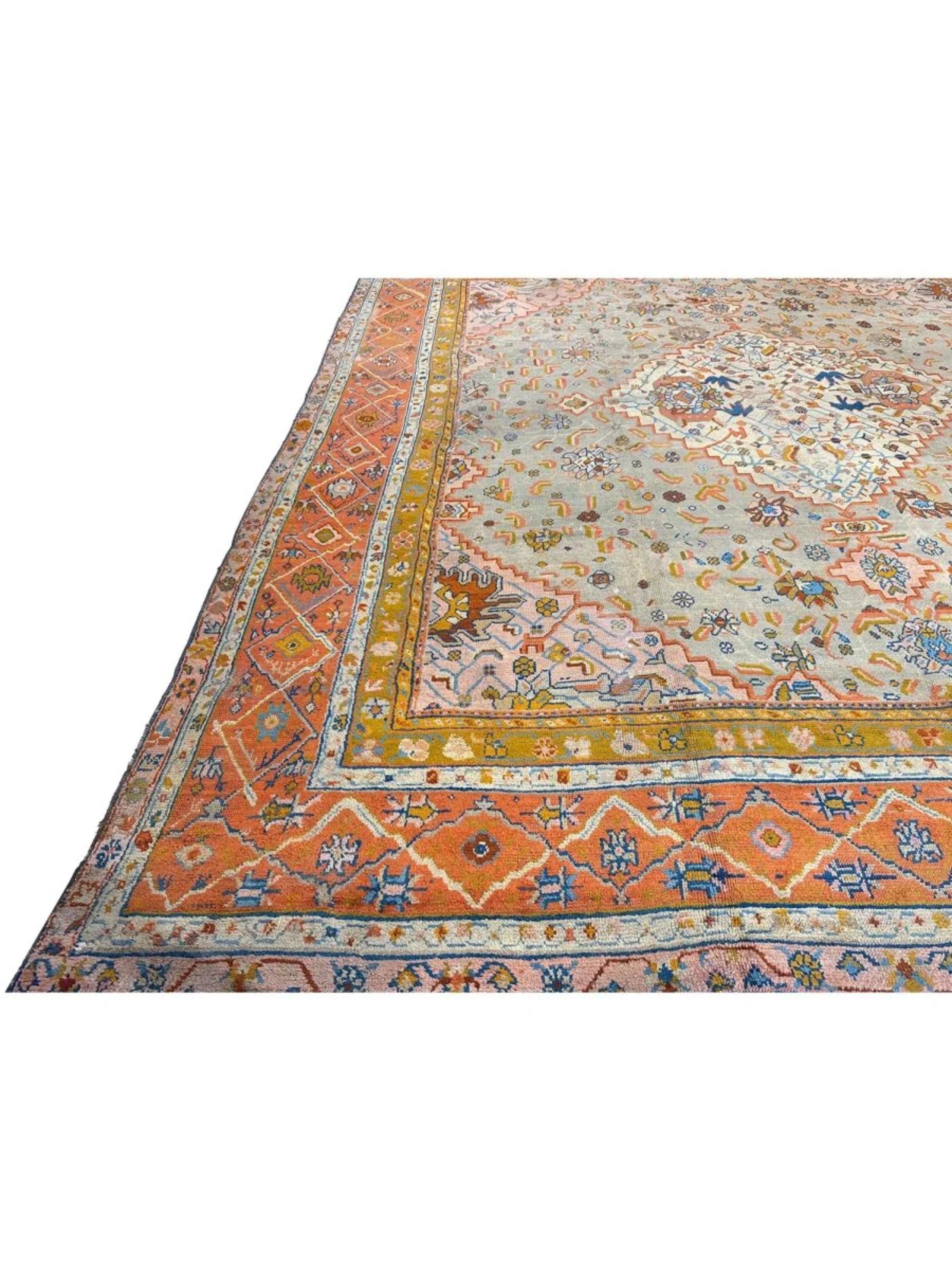 Metà XX secolo Tappeto per l'area Oushak antico turco 16x18 annodato a mano in vendita